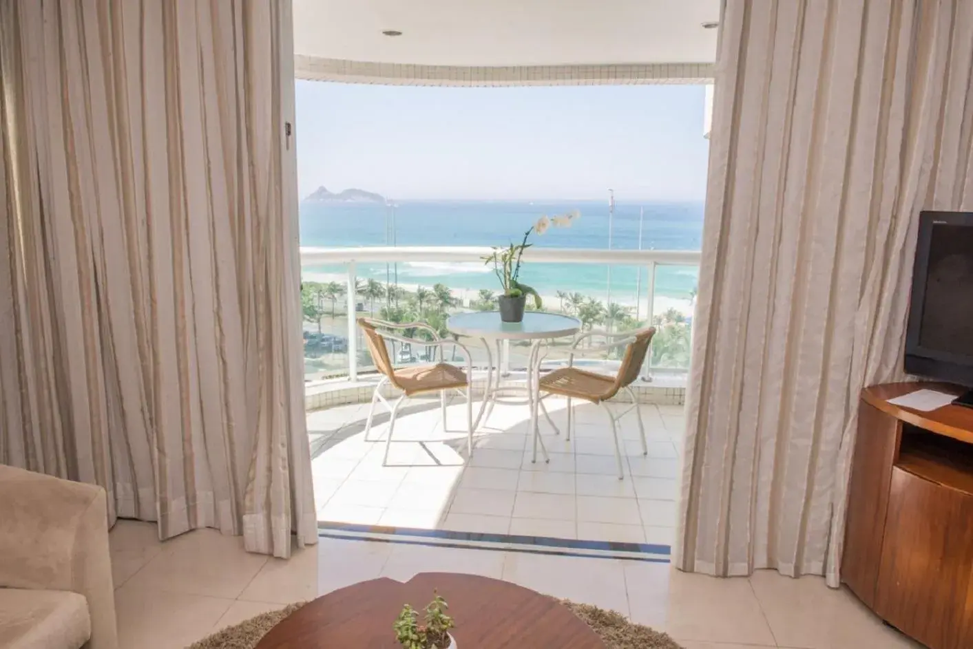 Master Suite Queen with bathtub in Wyndham Rio Barra Master Suite Queen with bathtub in Wyndham Rio Barra