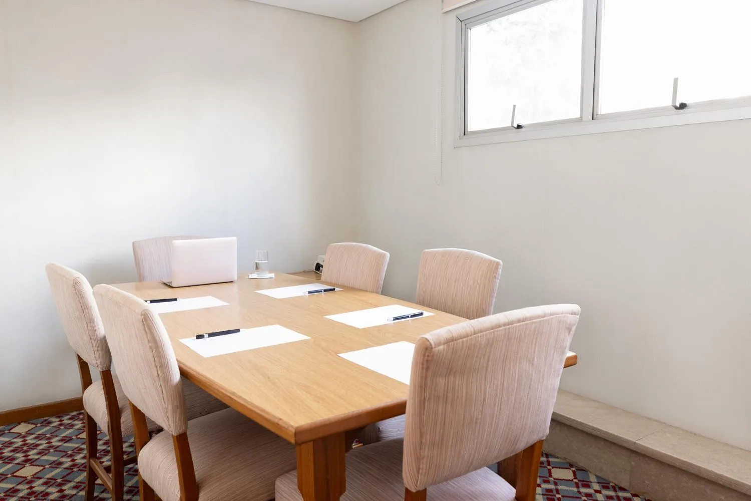 Meeting/conference room in Regent Park Suite Hotel