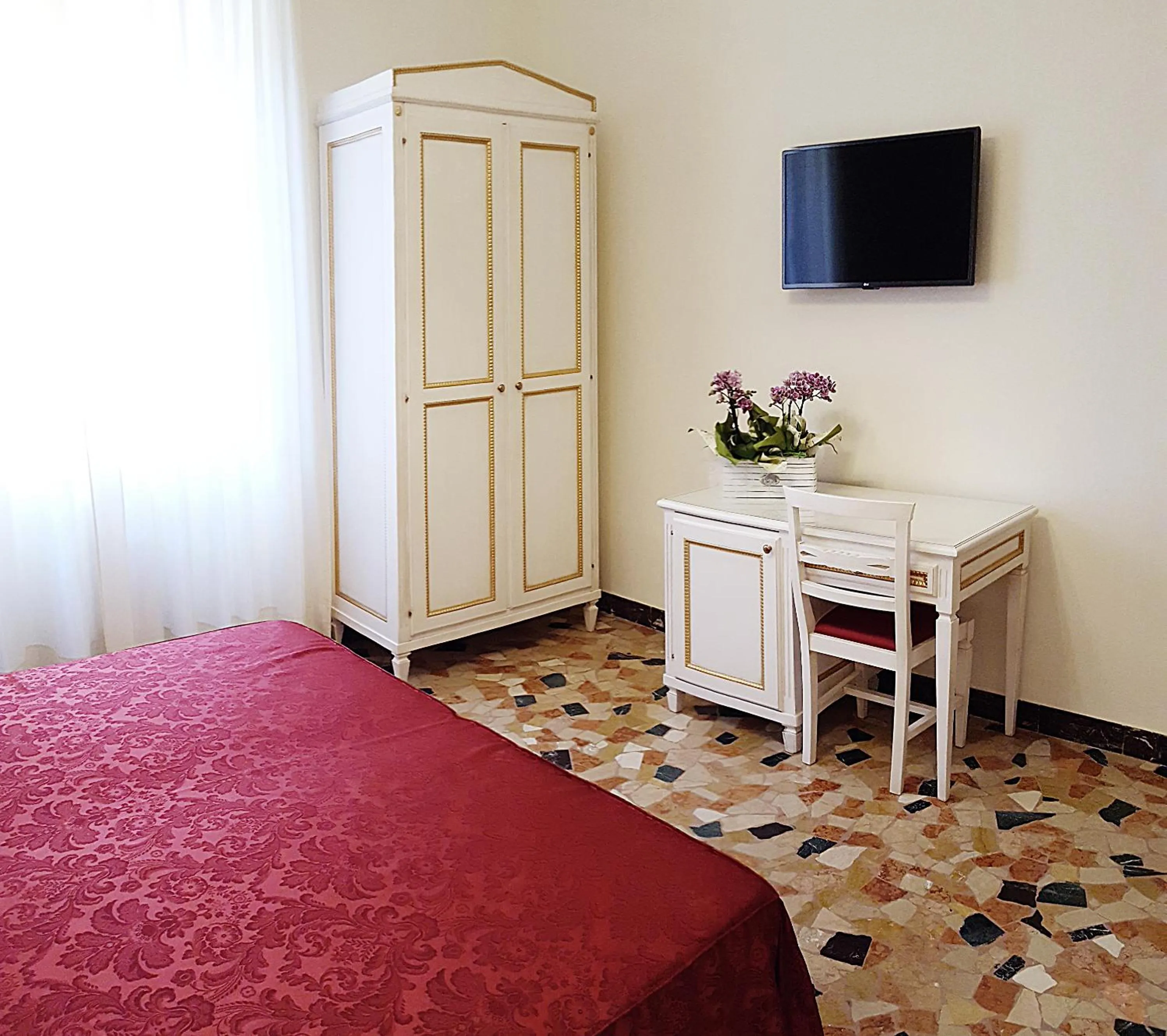 Photo of the whole room, Bed in Notti sull'Adige