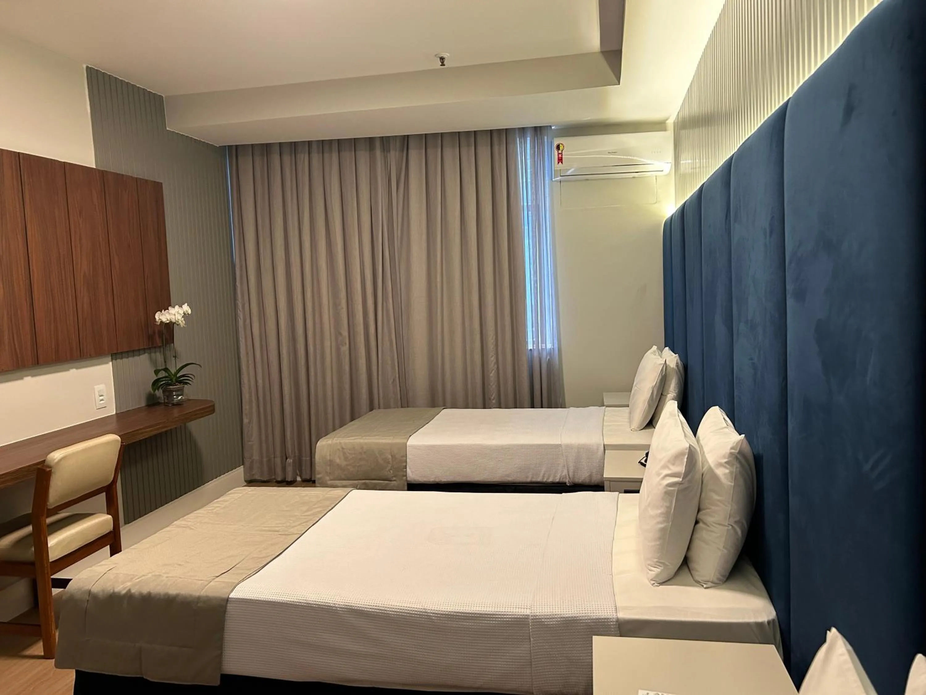 Bedroom, Bed in Américas Benidorm Hotel