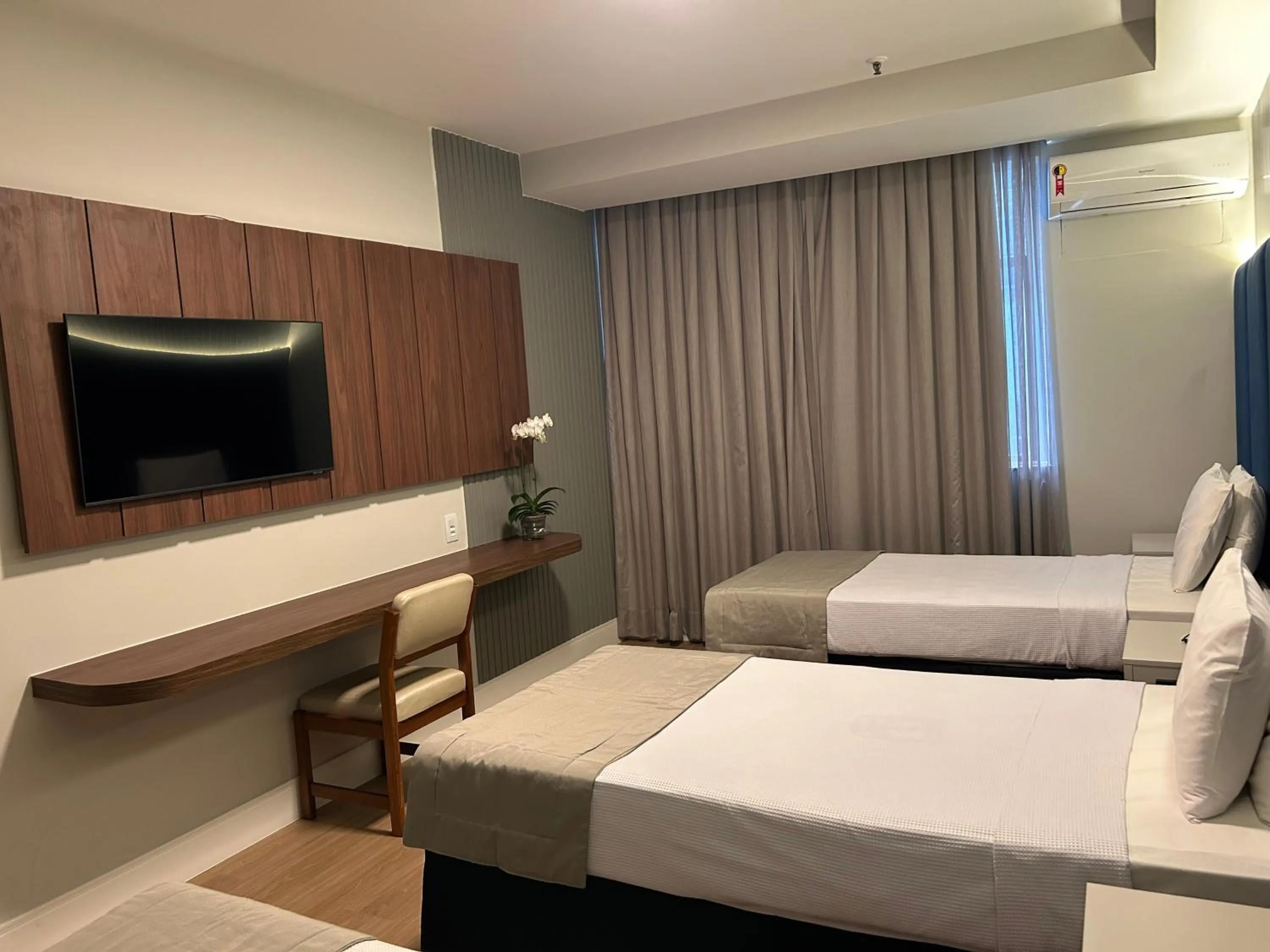 Bed in Américas Benidorm Hotel