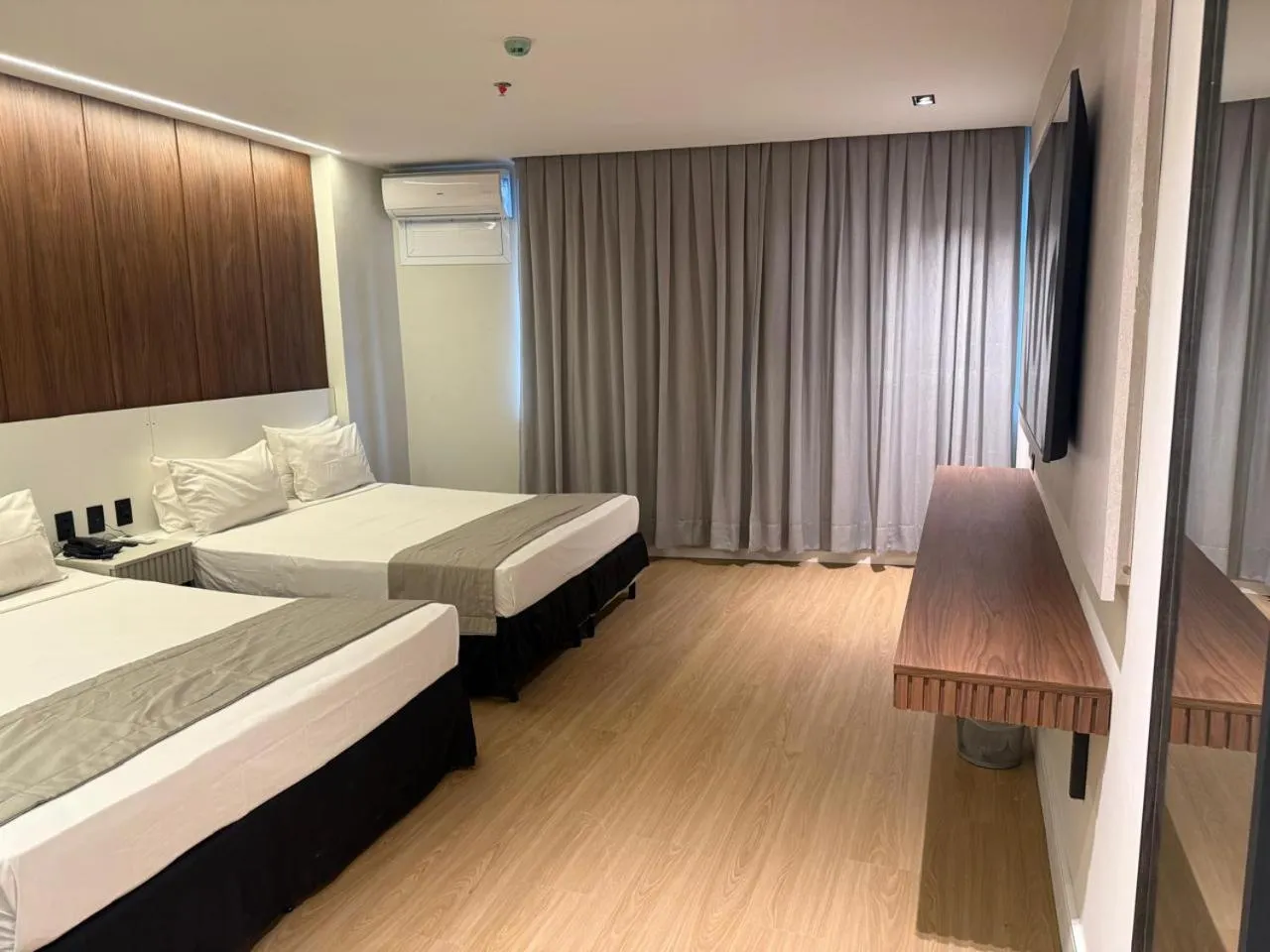 Bedroom, Bed in Américas Benidorm Hotel