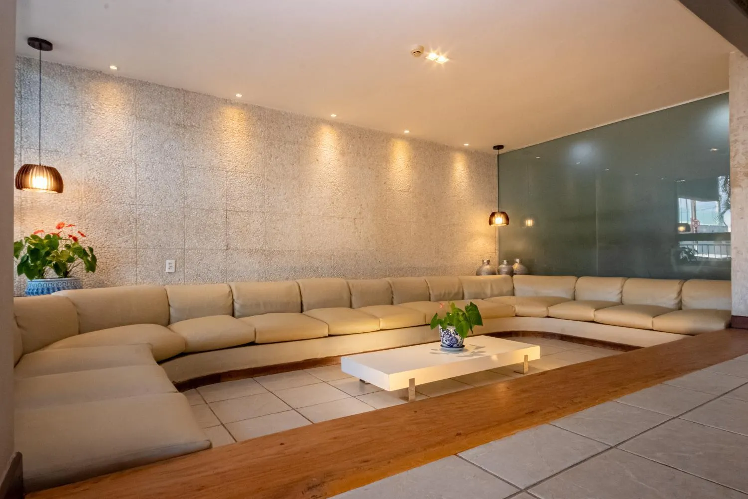 Seating area in Grande Hotel da Barra