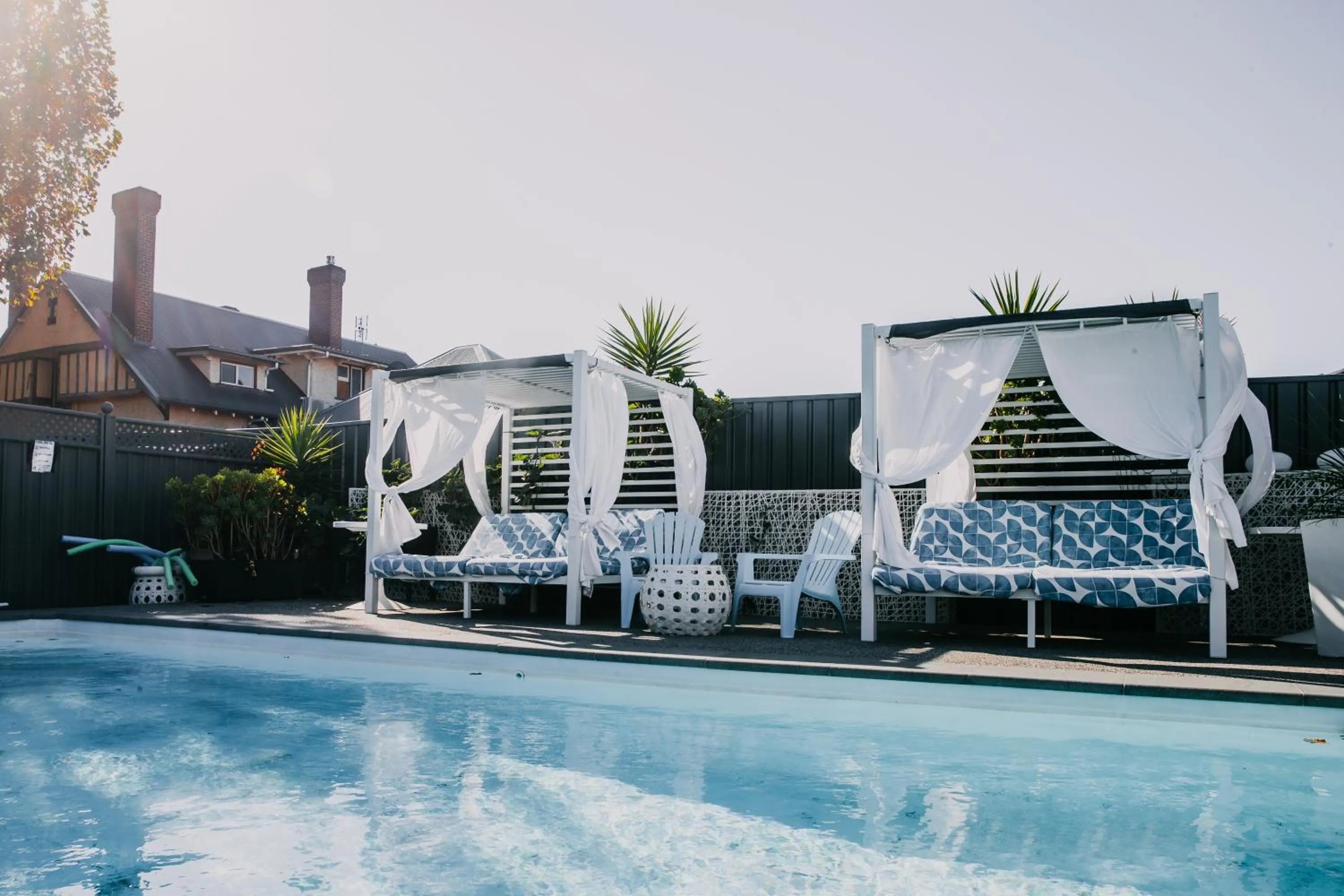 Town House Motor Inn