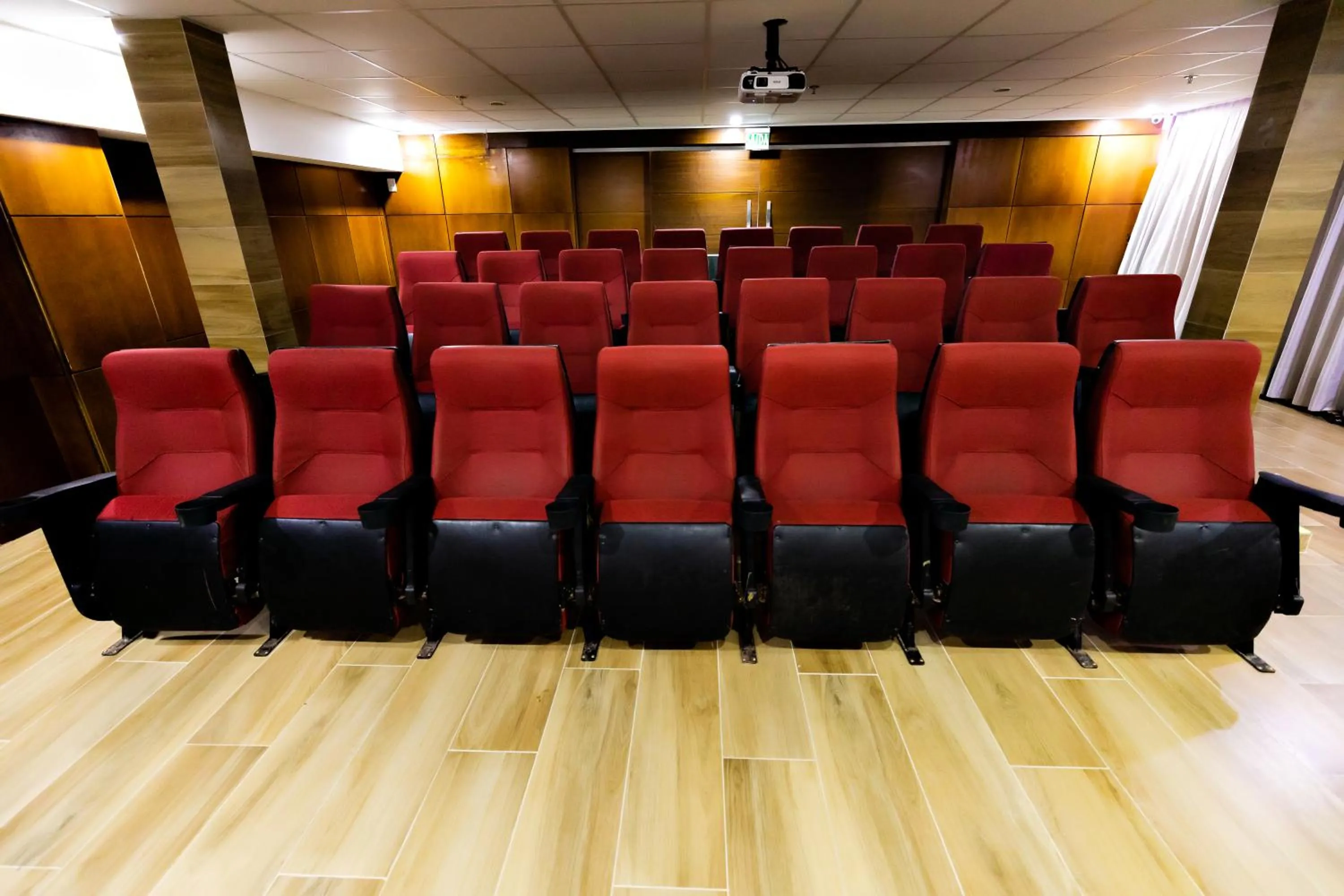 Business facilities in Ocean Palace All Inclusive Premium