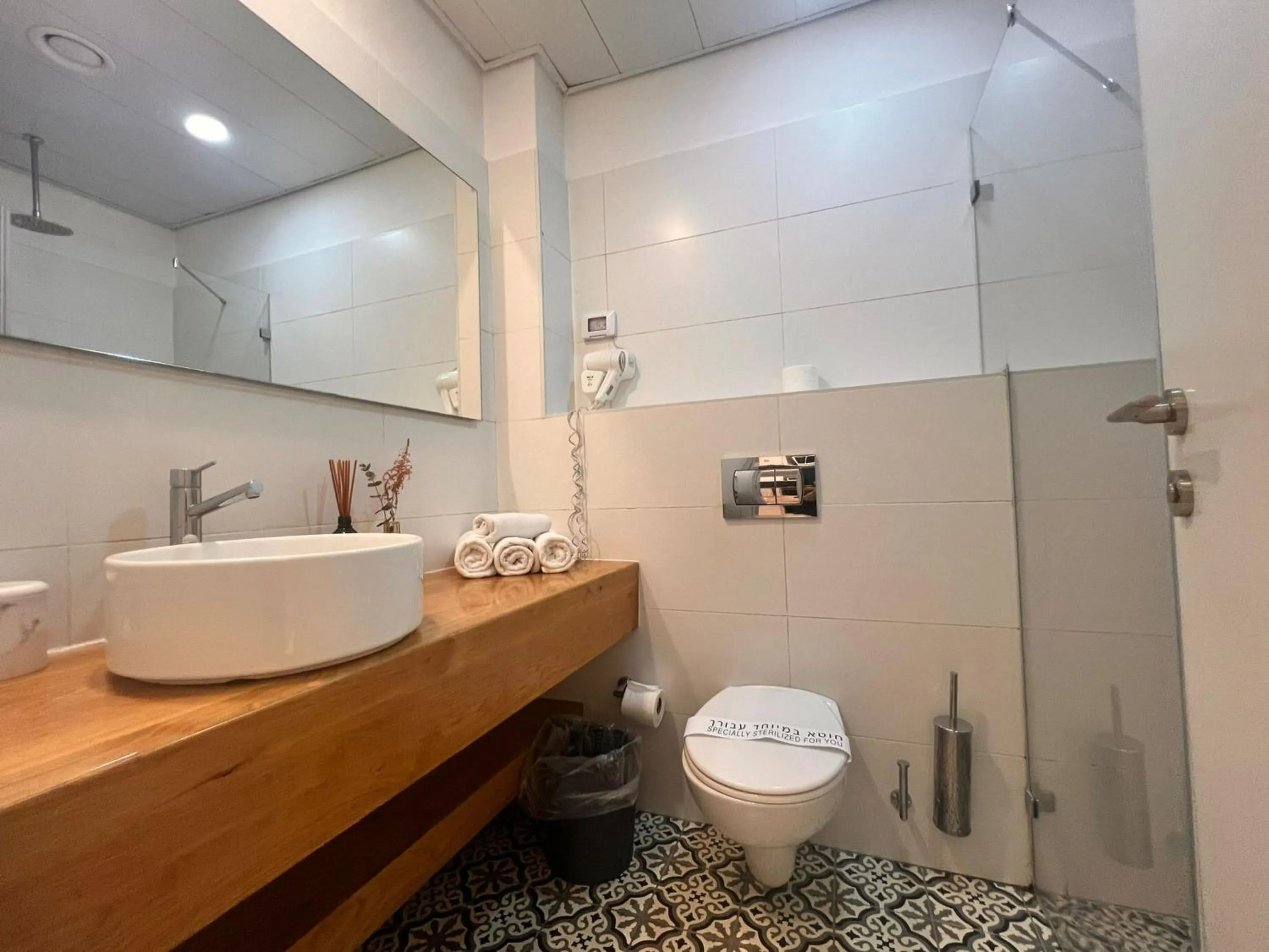 Bathroom in Dizengoff 208 Hotel Tel Aviv