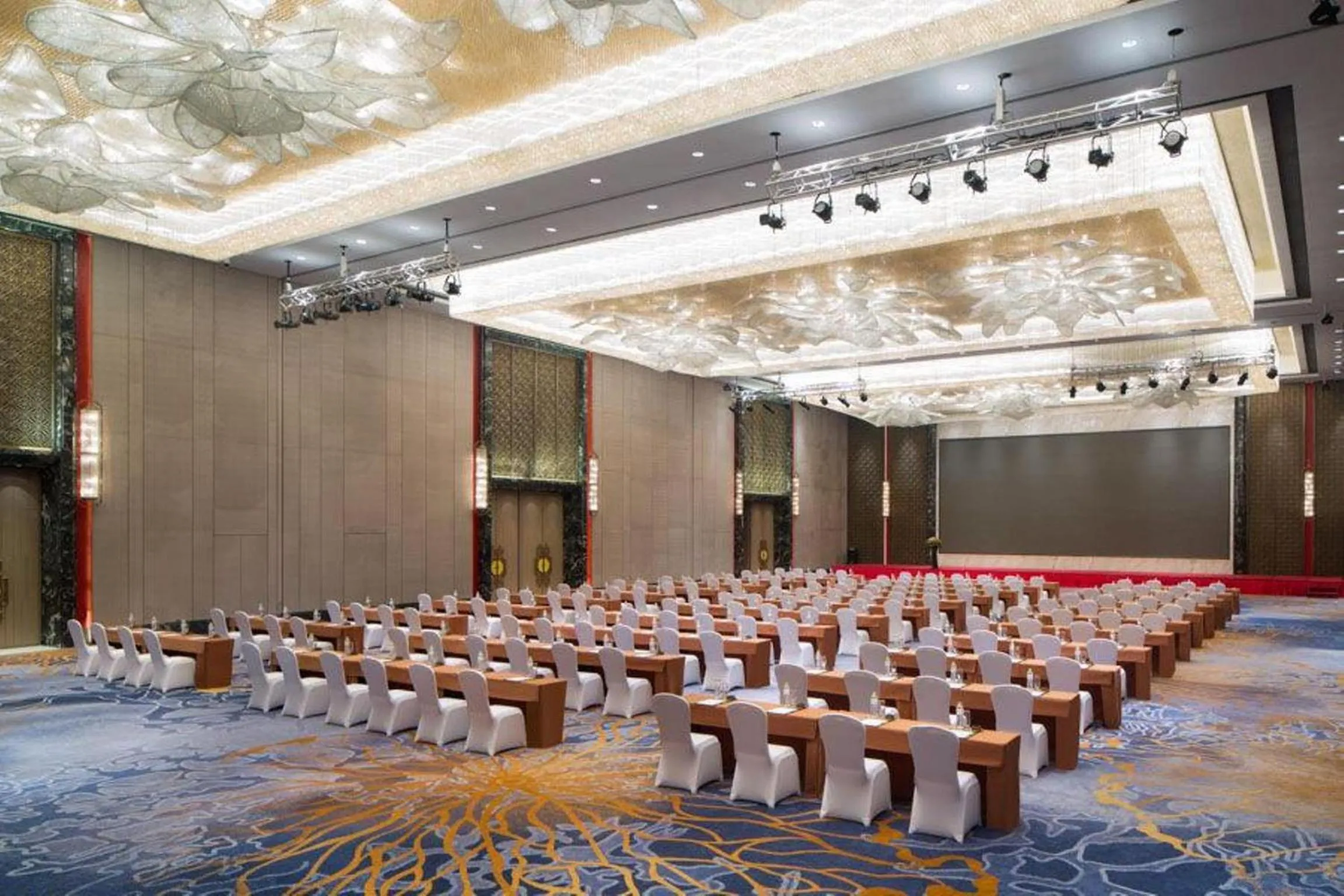 Banquet/Function facilities in Wanda Realm Yiwu