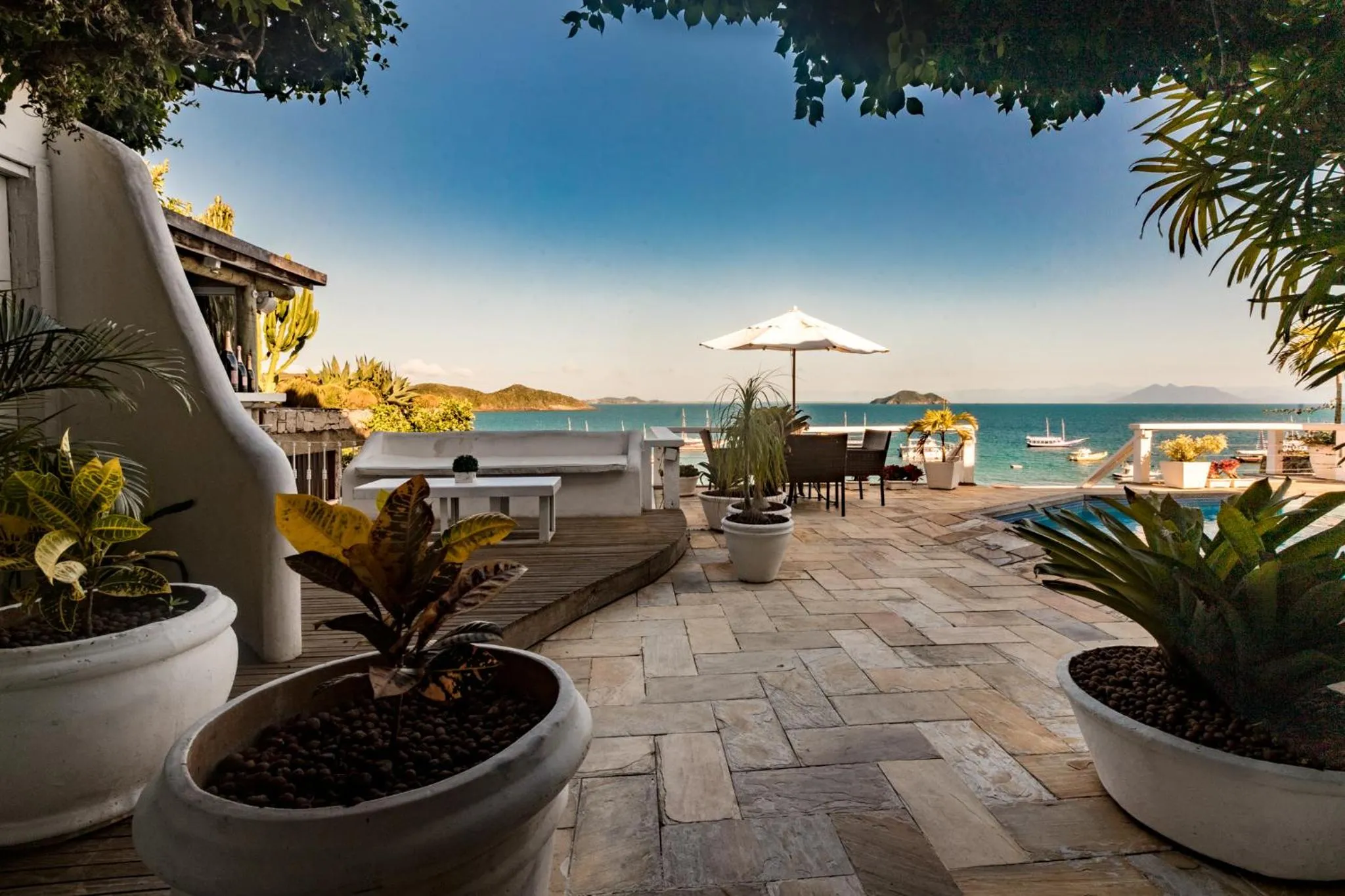 Swimming pool in Byblos Pousada