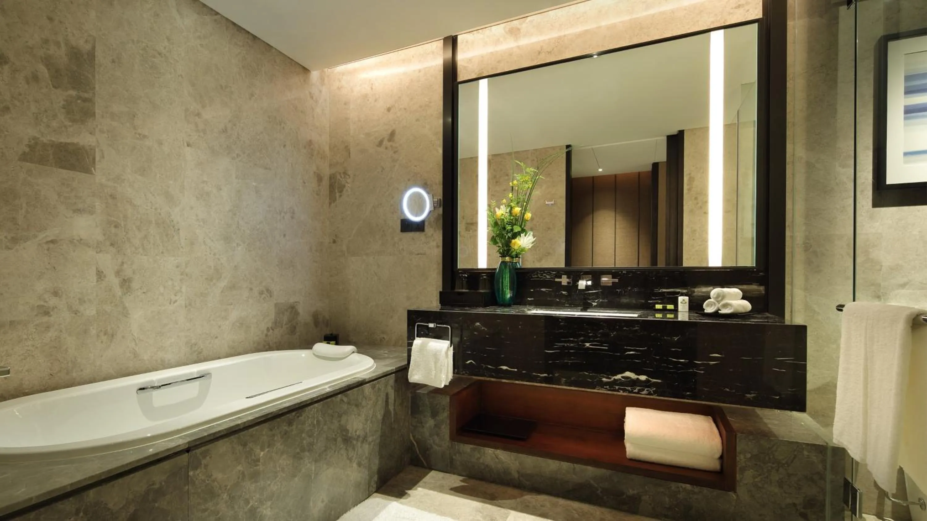 Bathroom in InterContinental Shanghai Hongqiao NECC by IHG