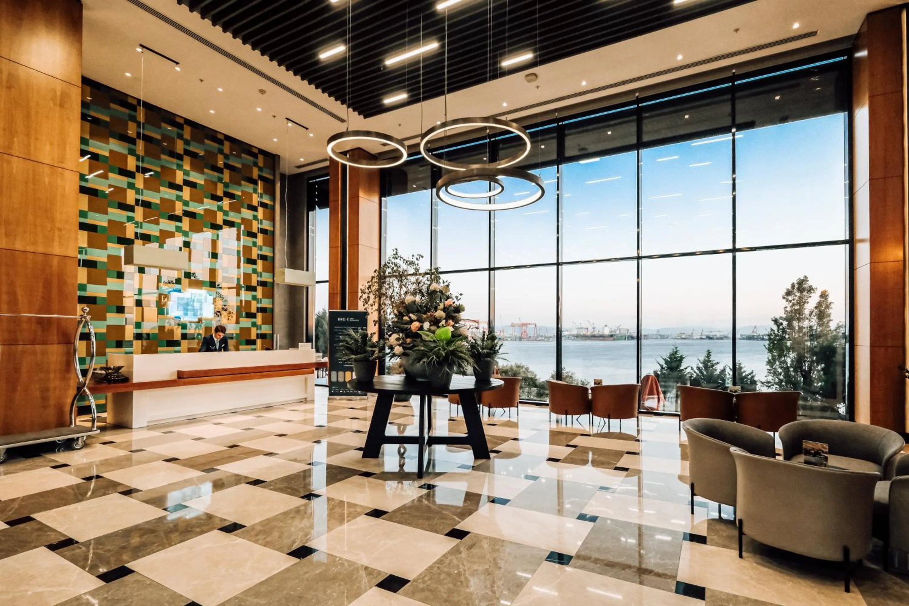 Lobby or reception in Holiday Inn Istanbul - Tuzla Bay by IHG