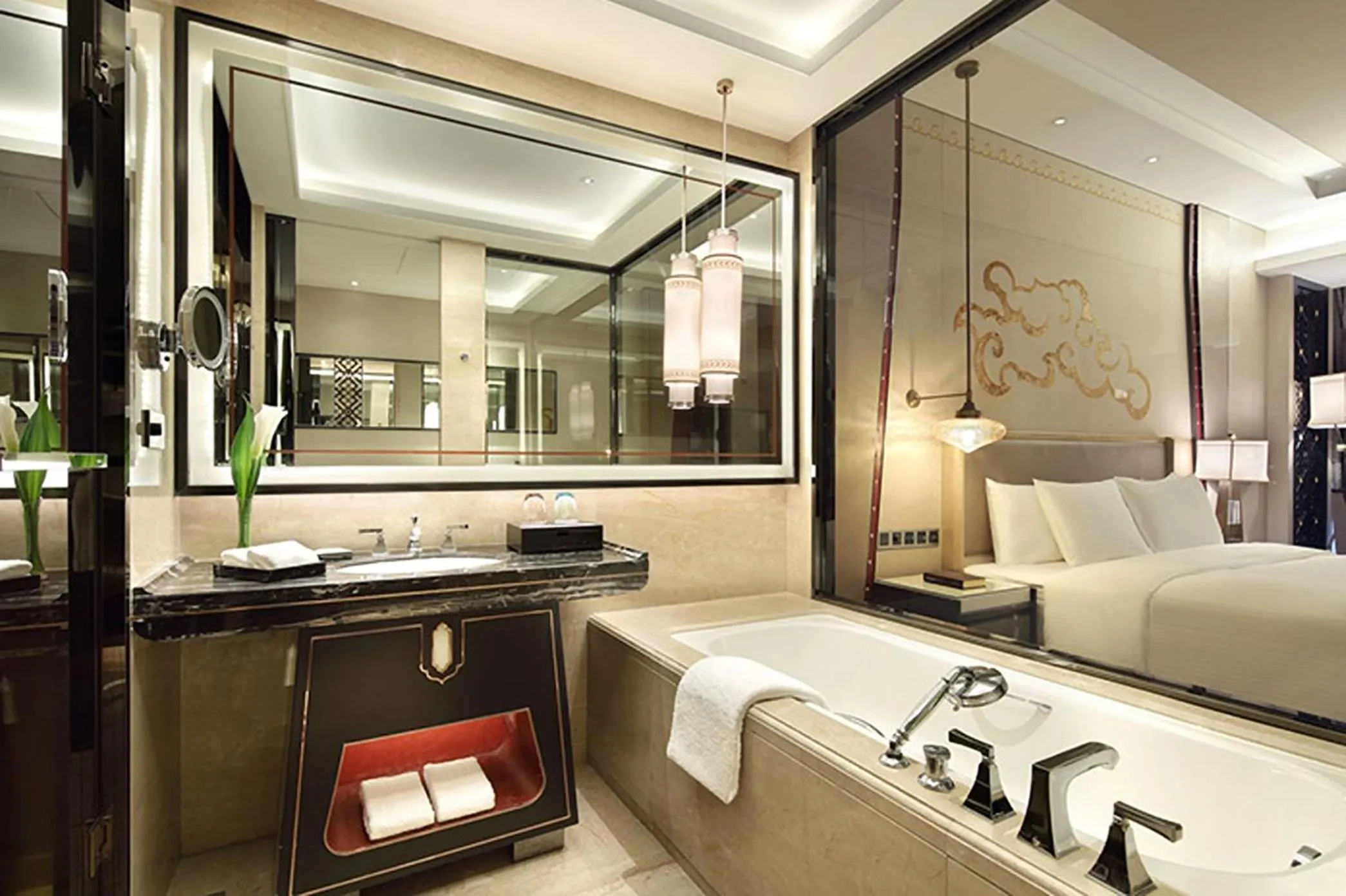 Bathroom, Bed in Wanda Vista Xining