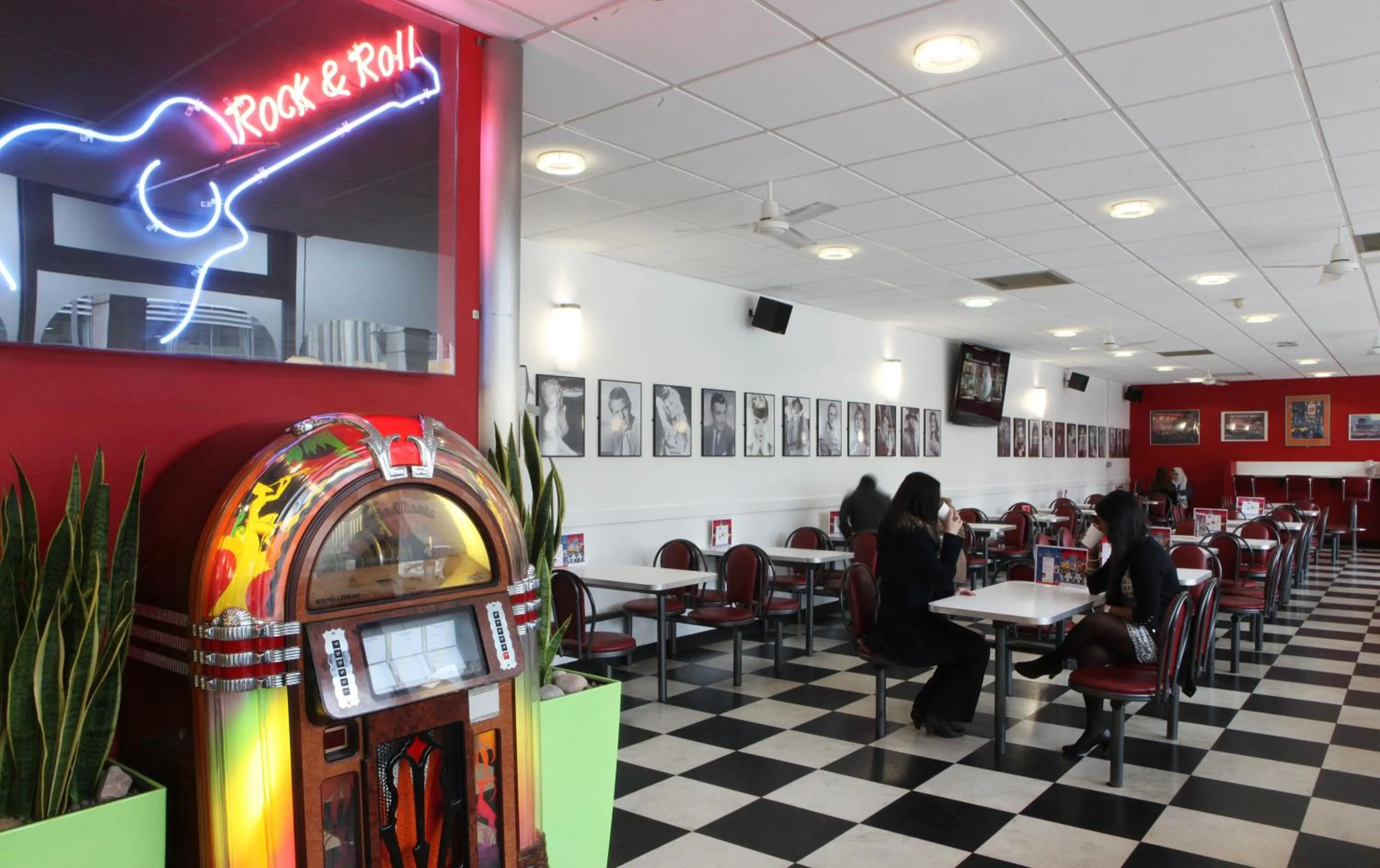 Restaurant/places to eat in University of Essex - Colchester Campus