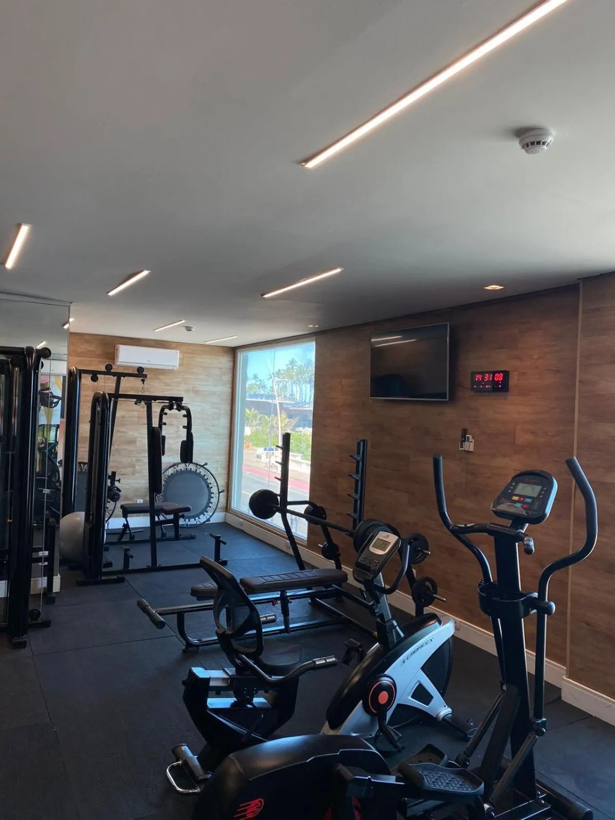 Fitness centre/facilities in Monte Pascoal Praia Hotel Salvador