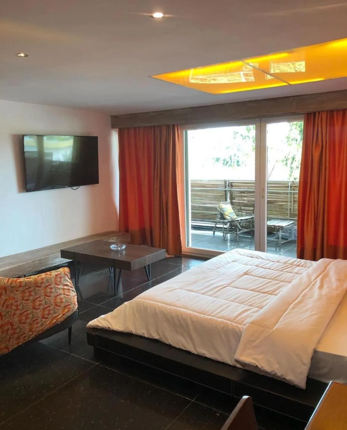 TV and multimedia, Bed in Ecologe