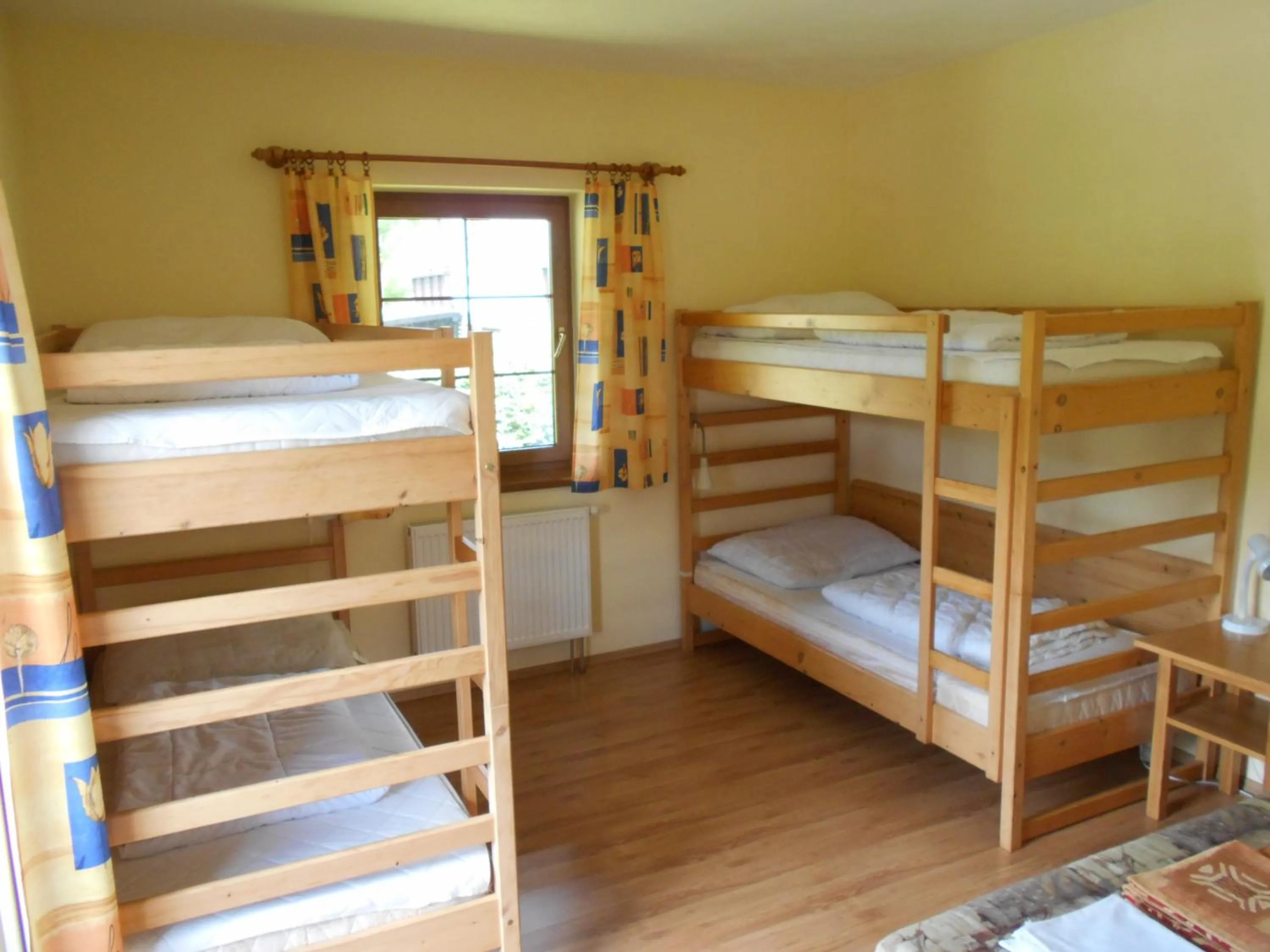 bunk bed, Bed in Apartmány Base Camp