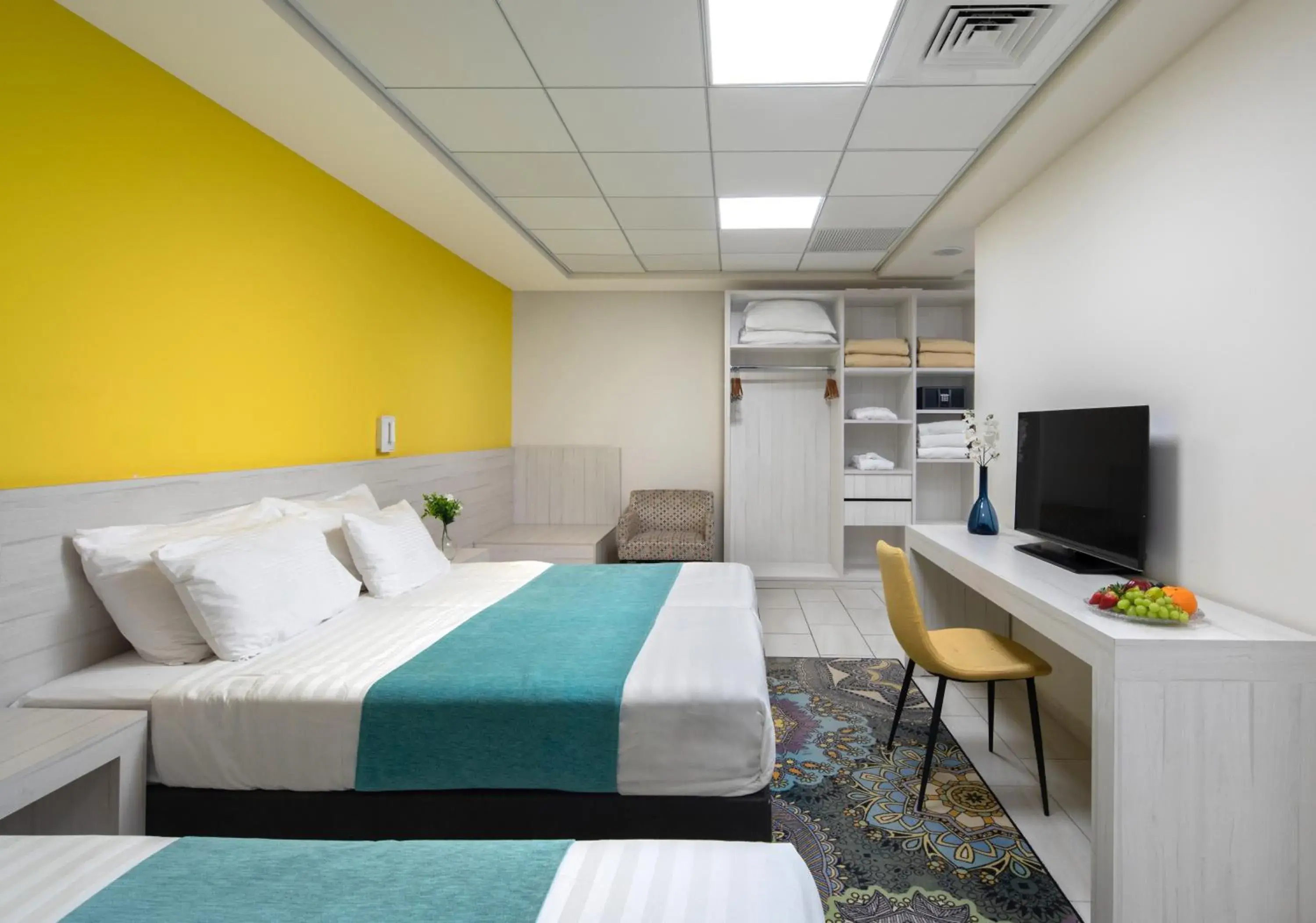 Large Double or Twin Room - single occupancy in Legacy Hotel ַ& Convention Center Nazareth Large Double or Twin Room - single occupancy in Legacy Hotel ַ& Convention Center Nazareth