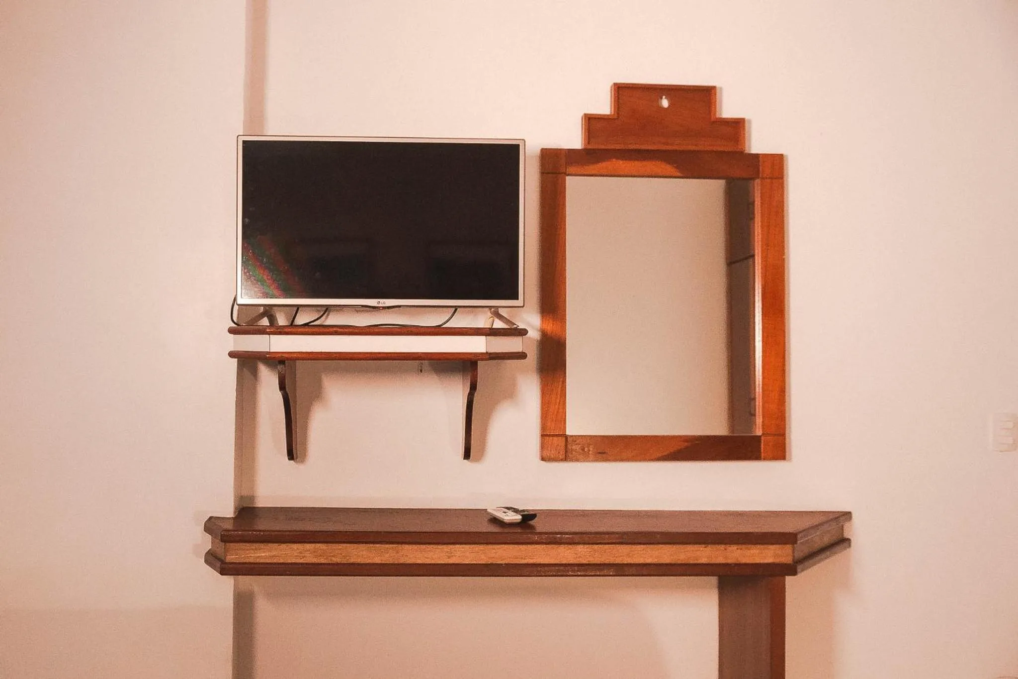 TV and multimedia in Colonna Galapagos Garden Hotel