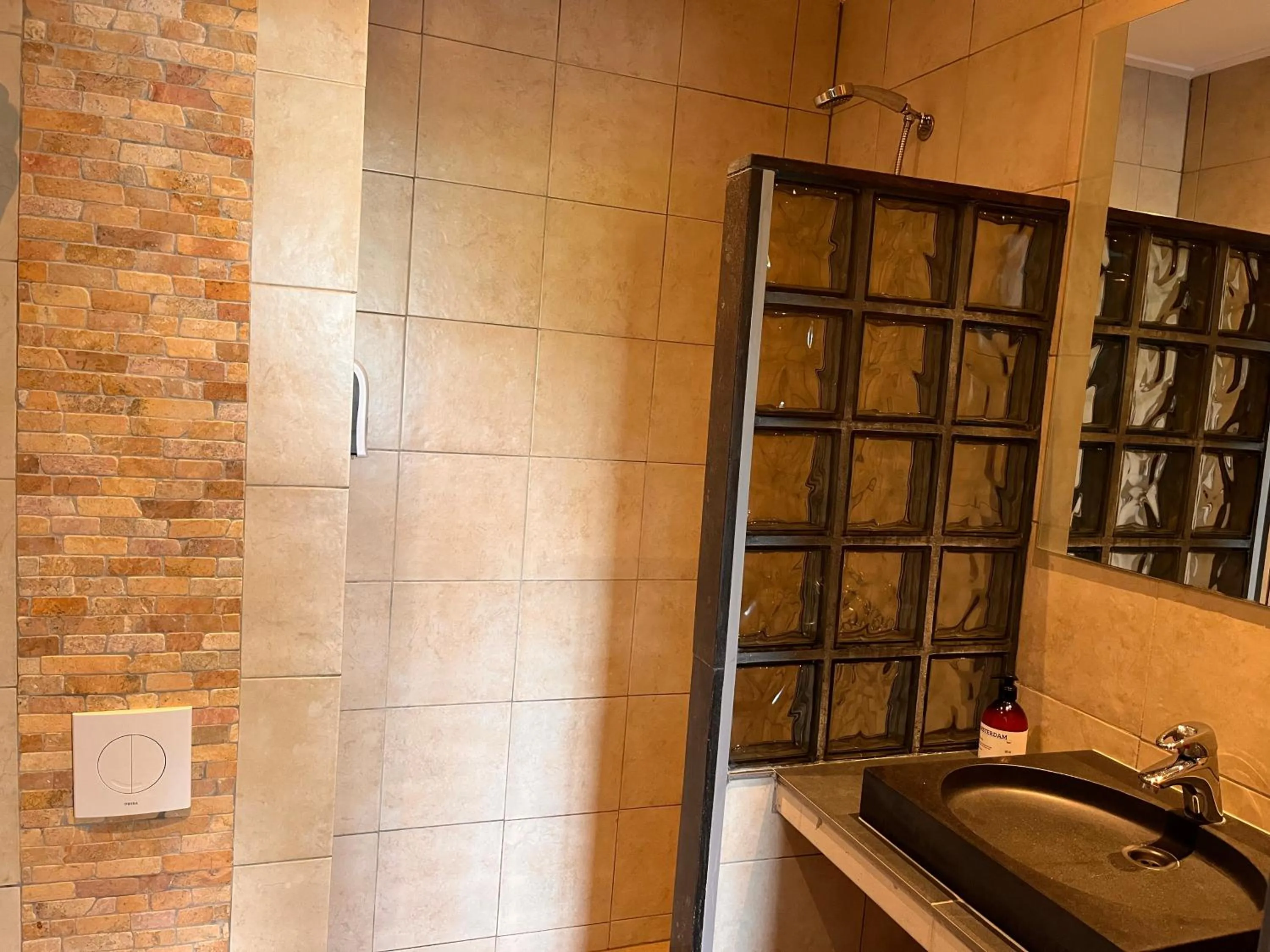 Dunez men only resort