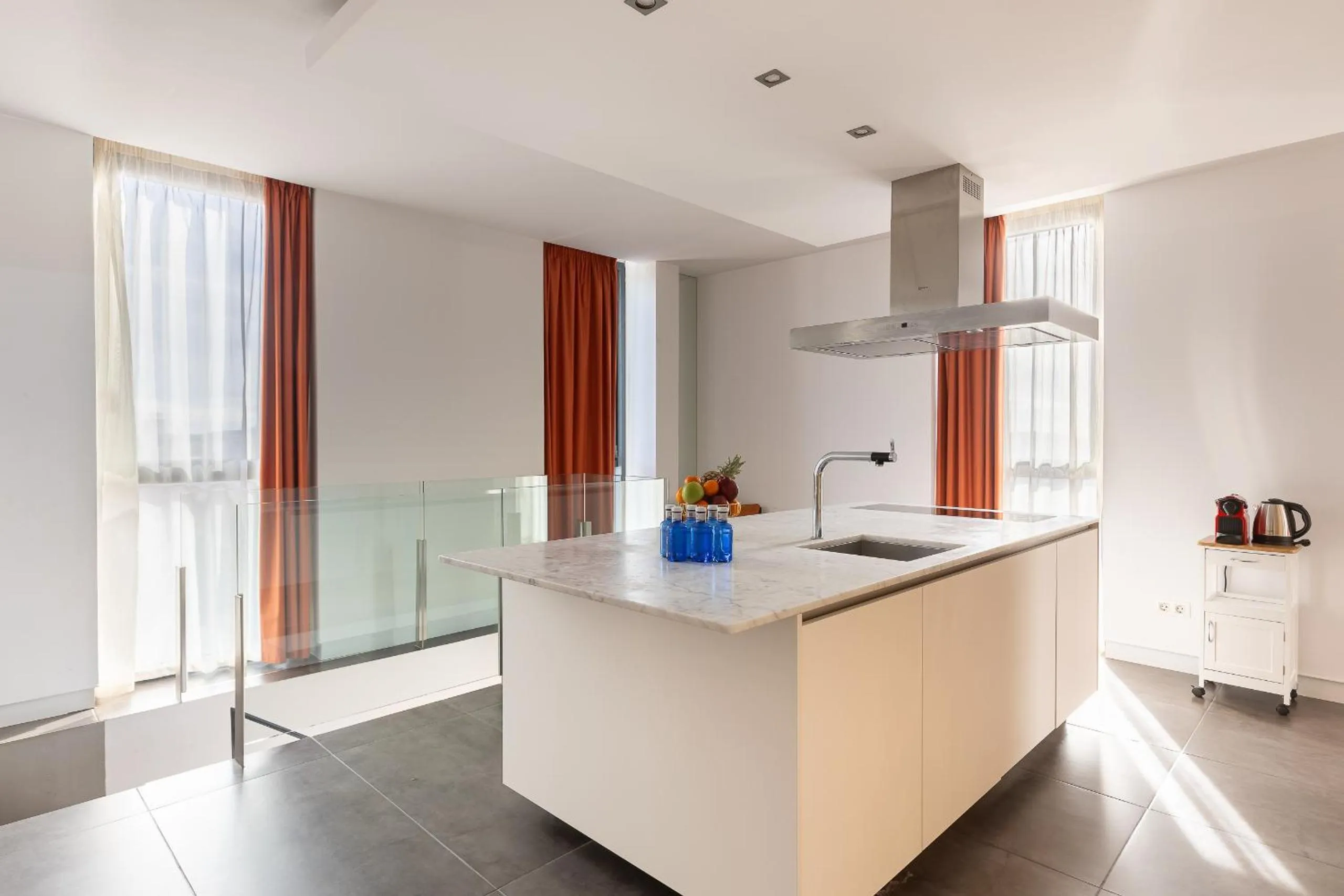 Kitchen or kitchenette in Cosmo Apartments Sants