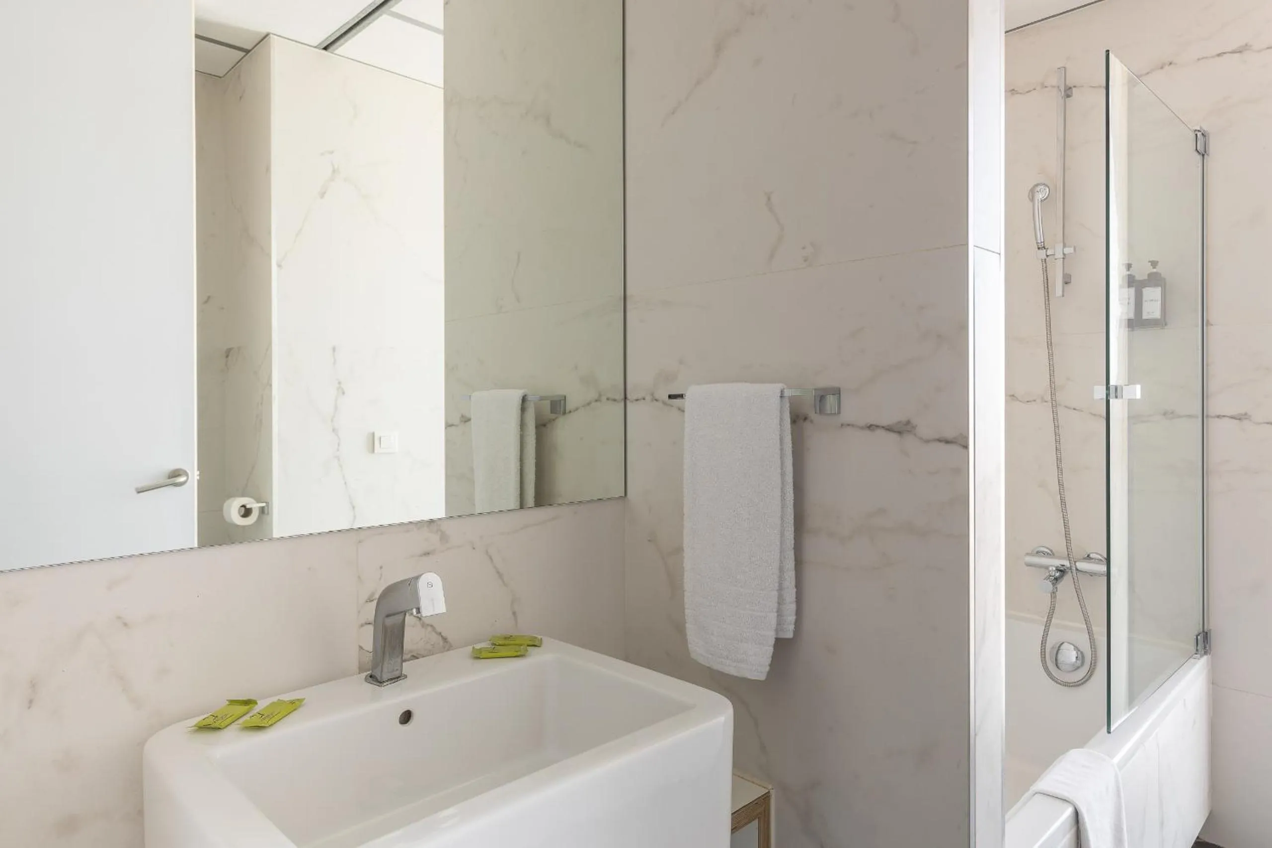 Bathroom in Cosmo Apartments Sants