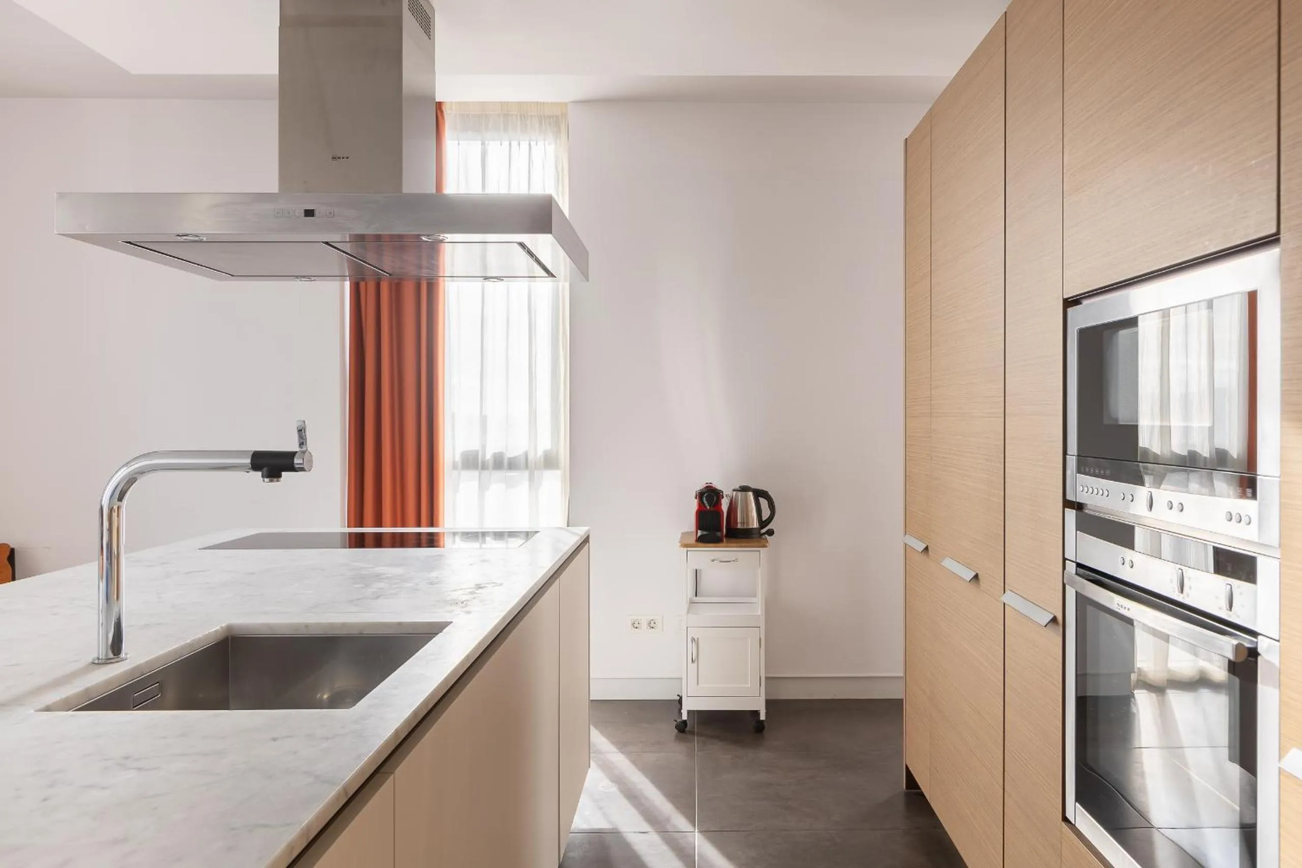 Kitchen or kitchenette in Cosmo Apartments Sants