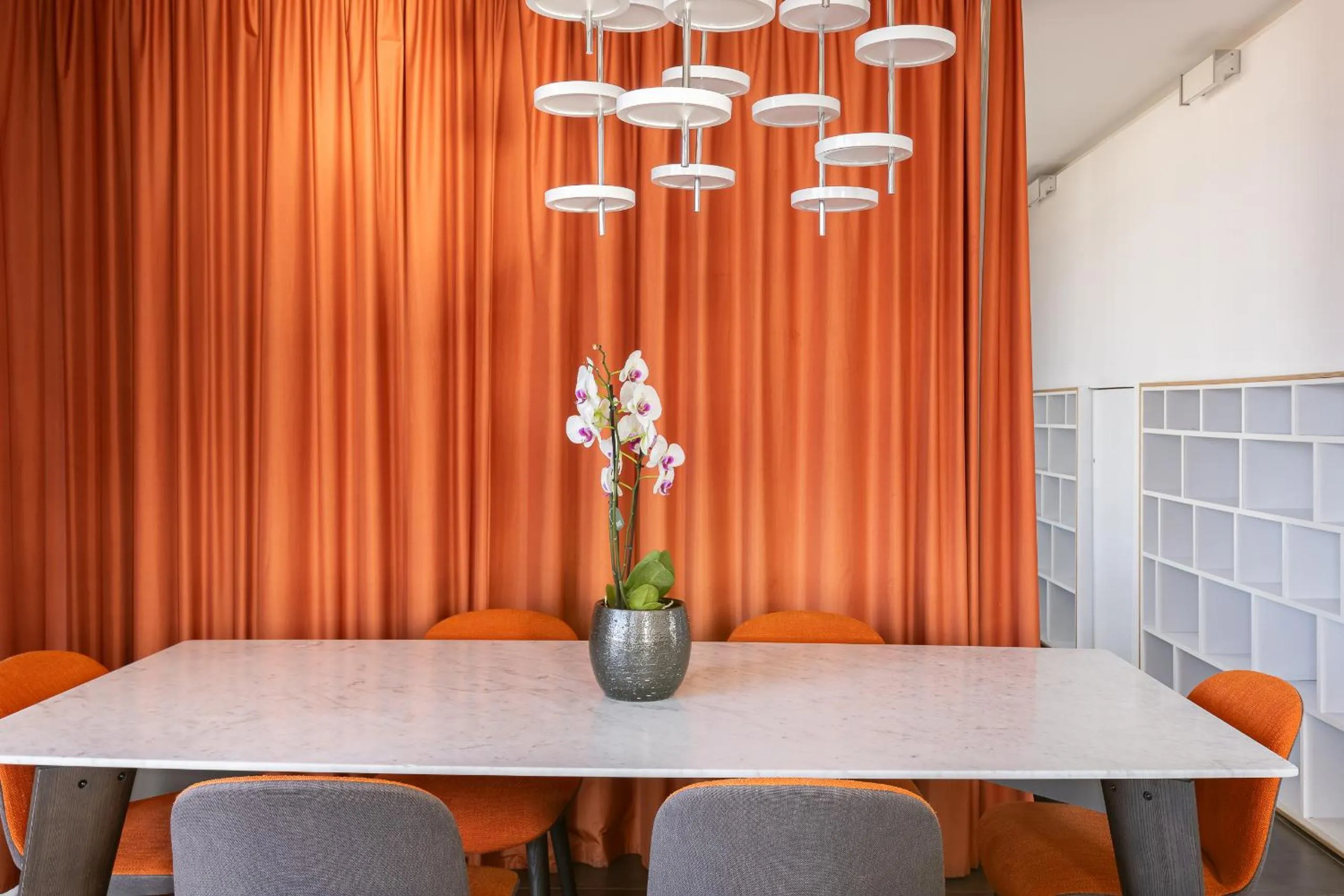 Dining area in Cosmo Apartments Sants