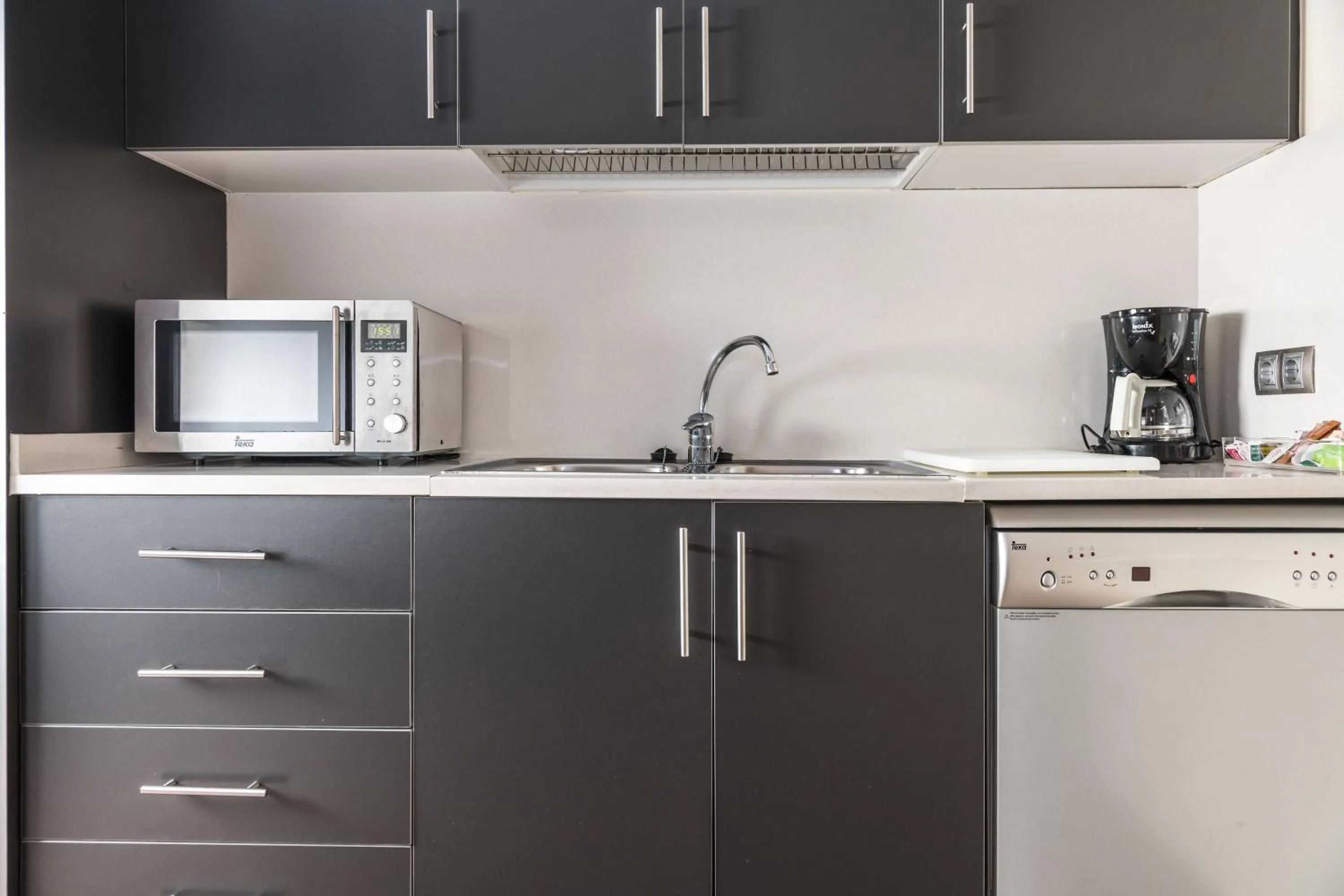 Coffee/tea facilities in Casp 74 Apartments