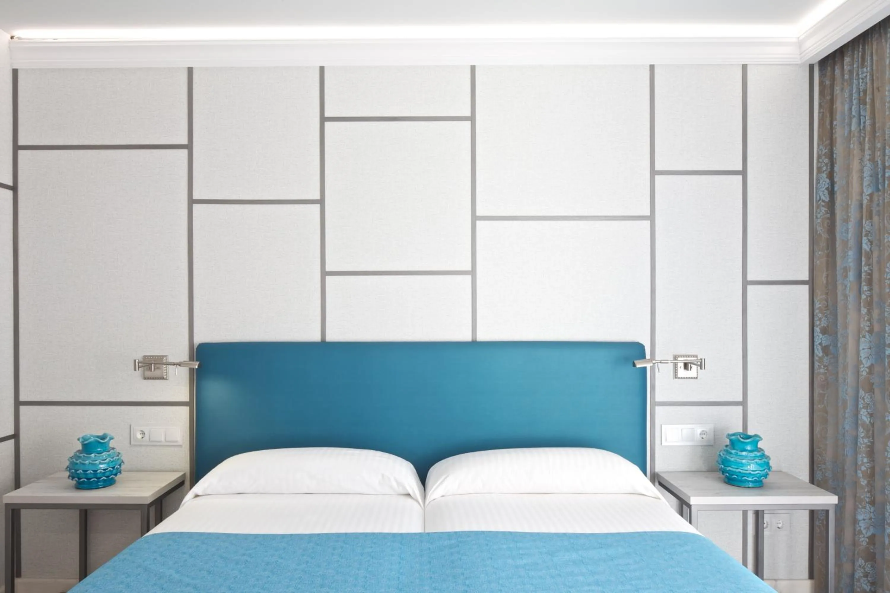 Bed in Hotel Rosamar