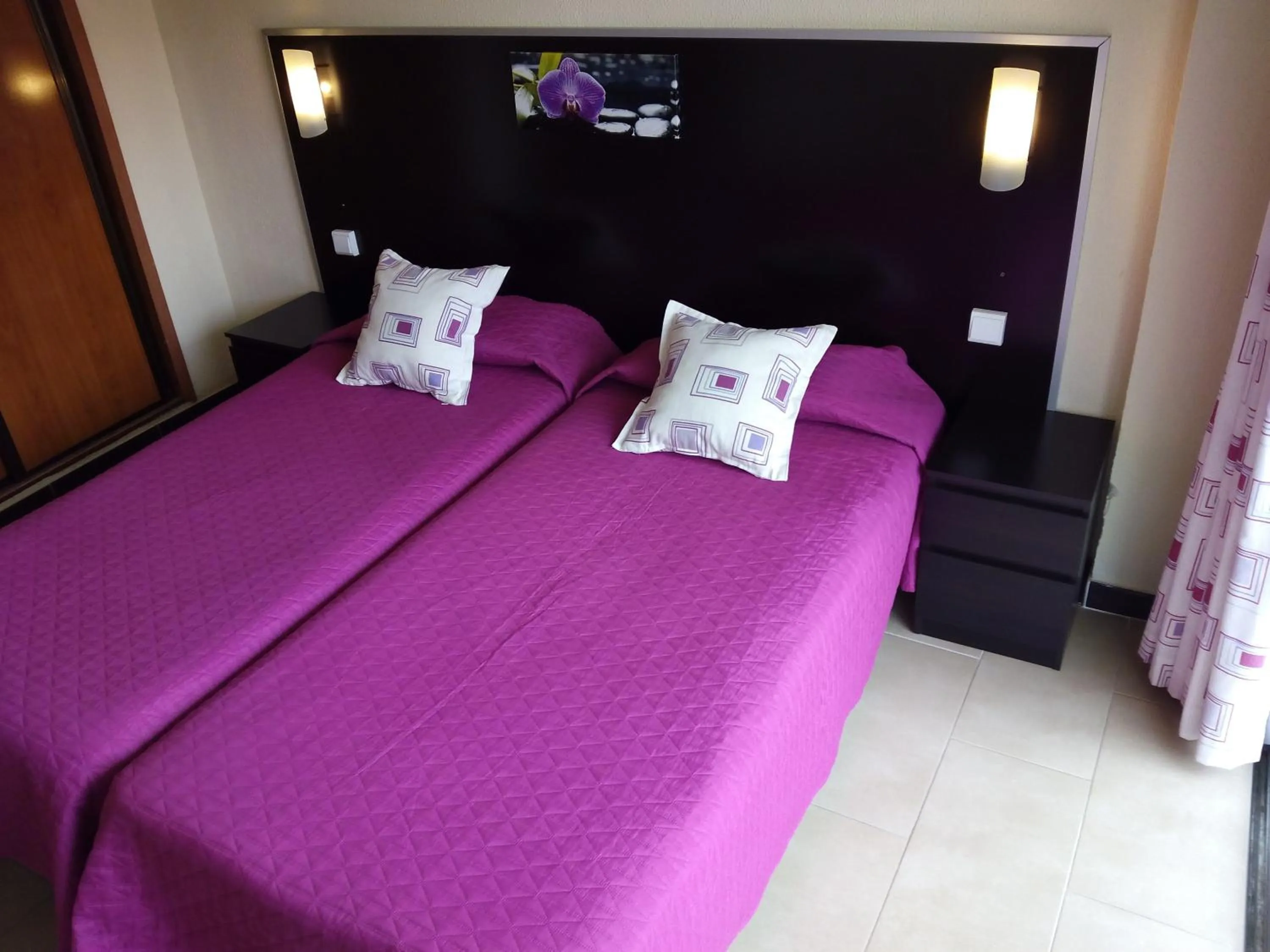 Bed in Apartamentos Los Aguacates