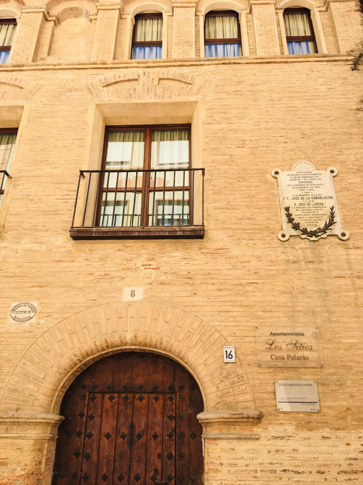 Facade/entrance in Casa Palacio de los Sitios