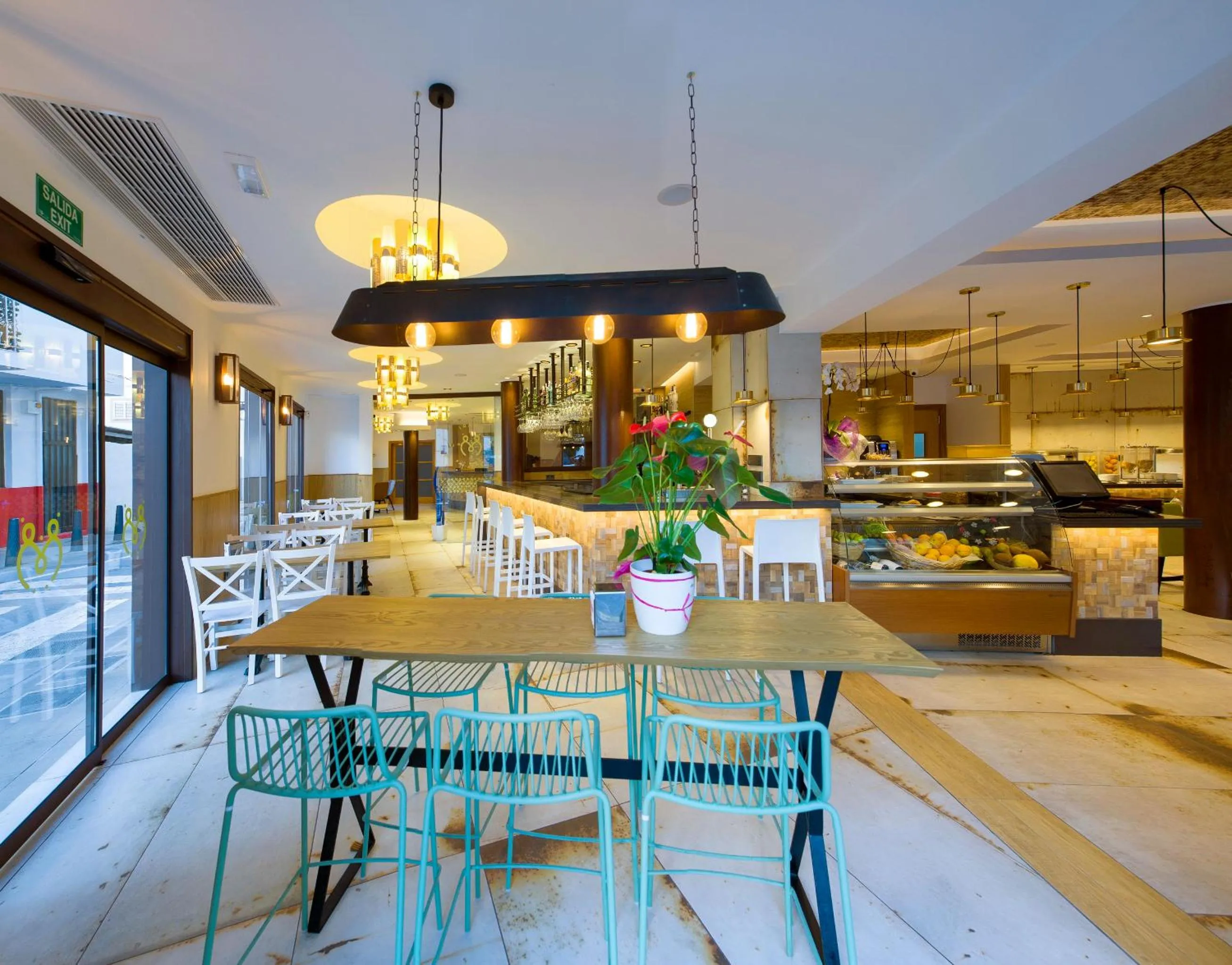 Lounge or bar in Hostal Marí