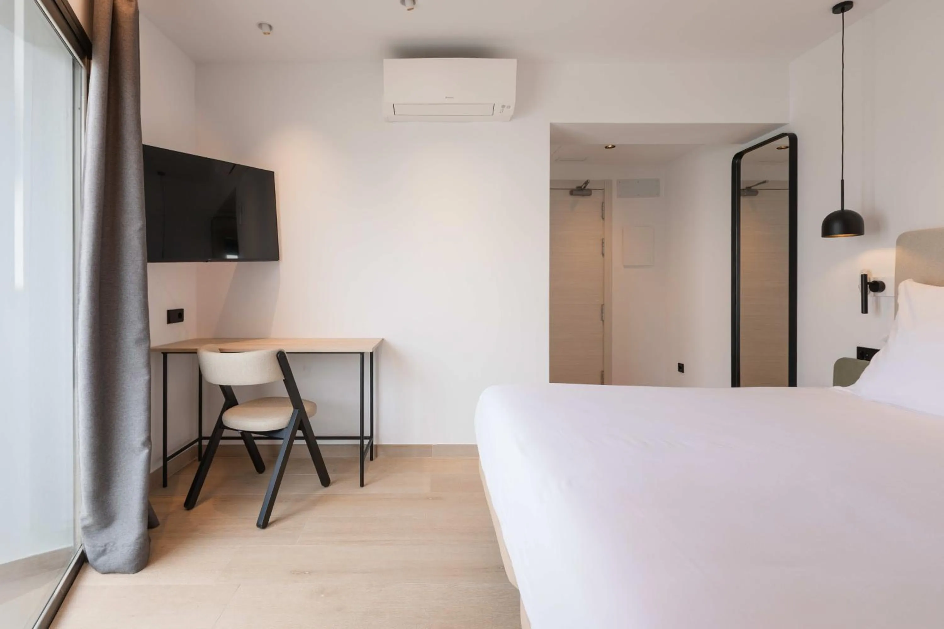 Bedroom, Bed in Hostal Marí