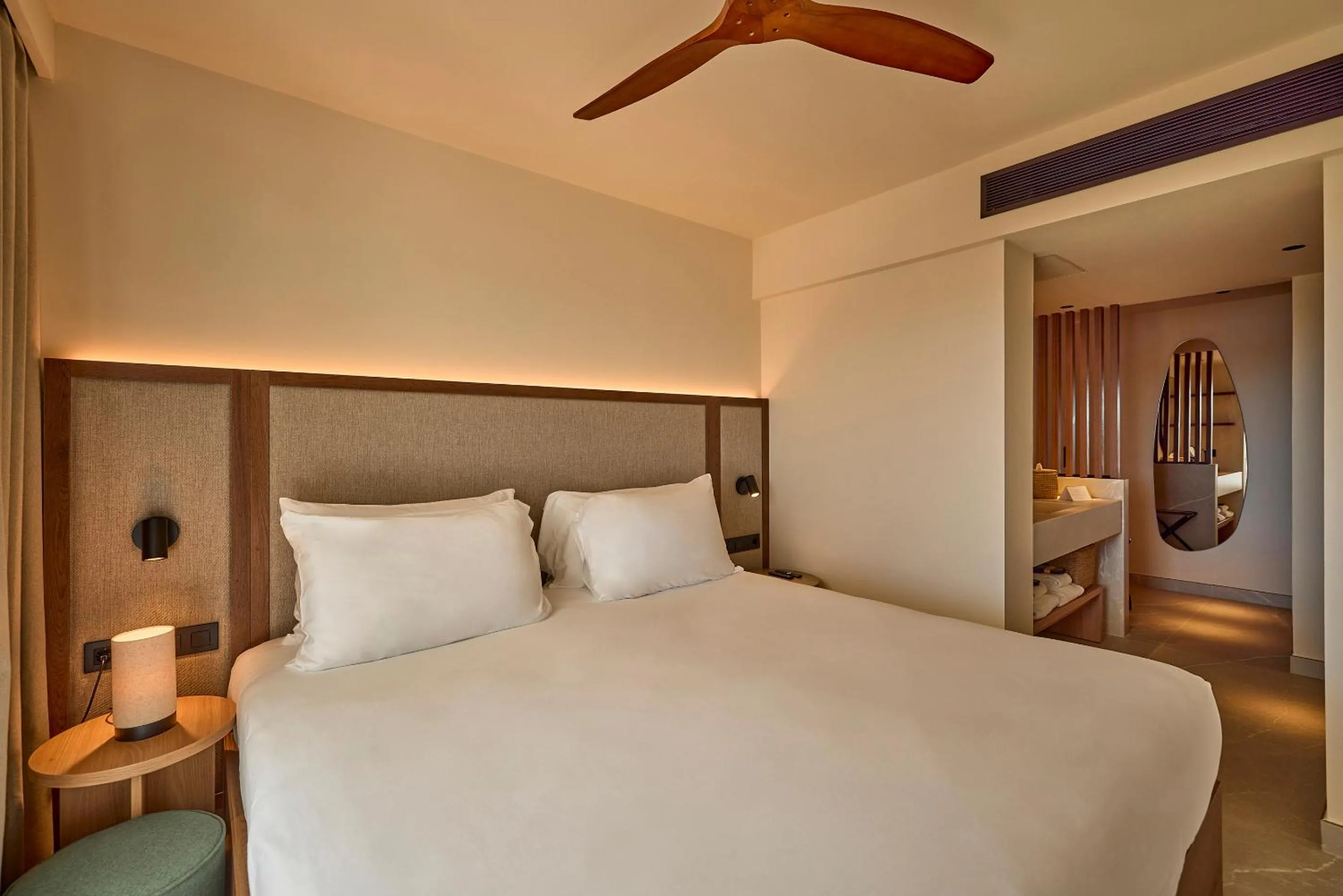 Bed in Purobeach Resort Santa Ponsa - New Opening