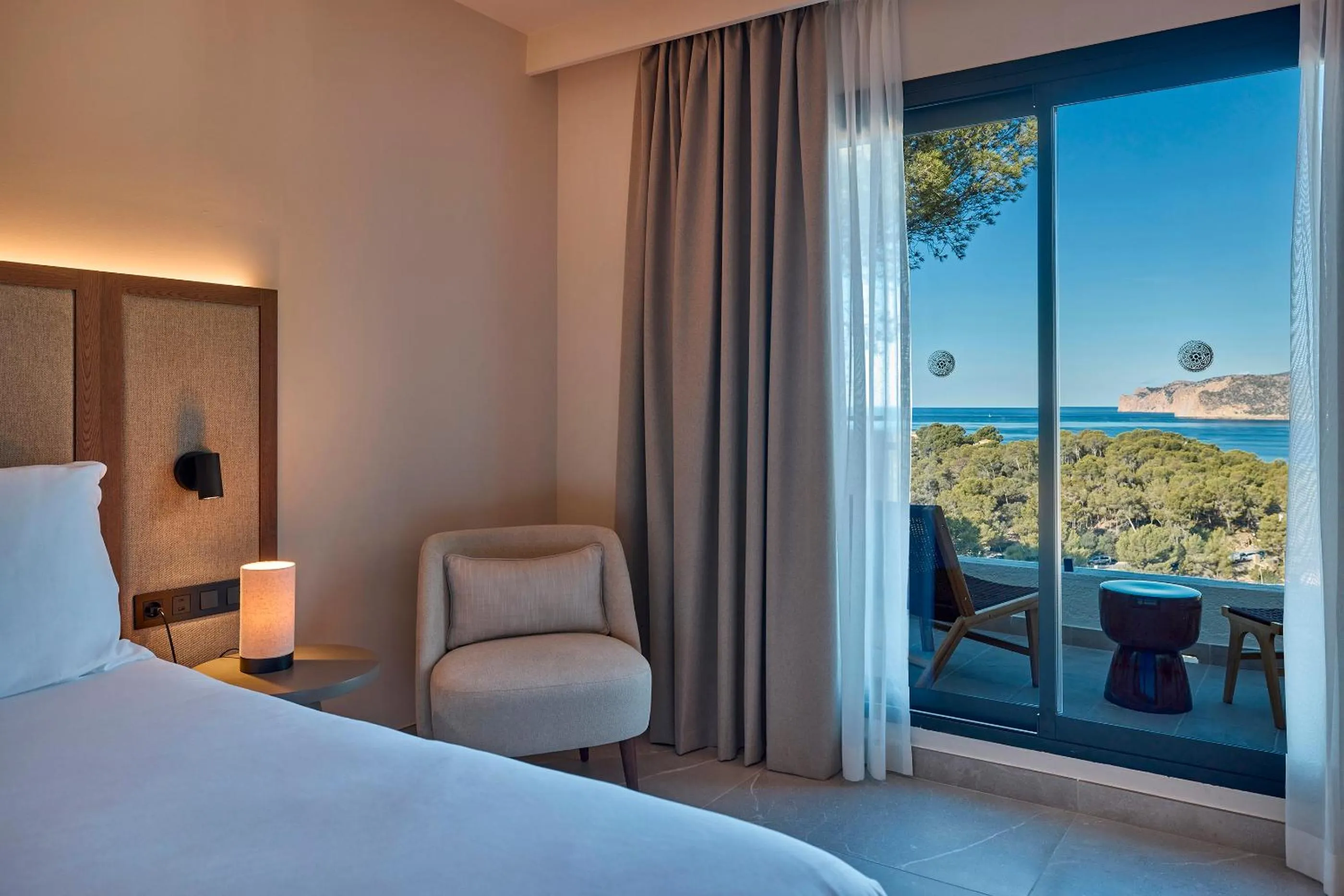 Bed in Purobeach Resort Santa Ponsa - New Opening