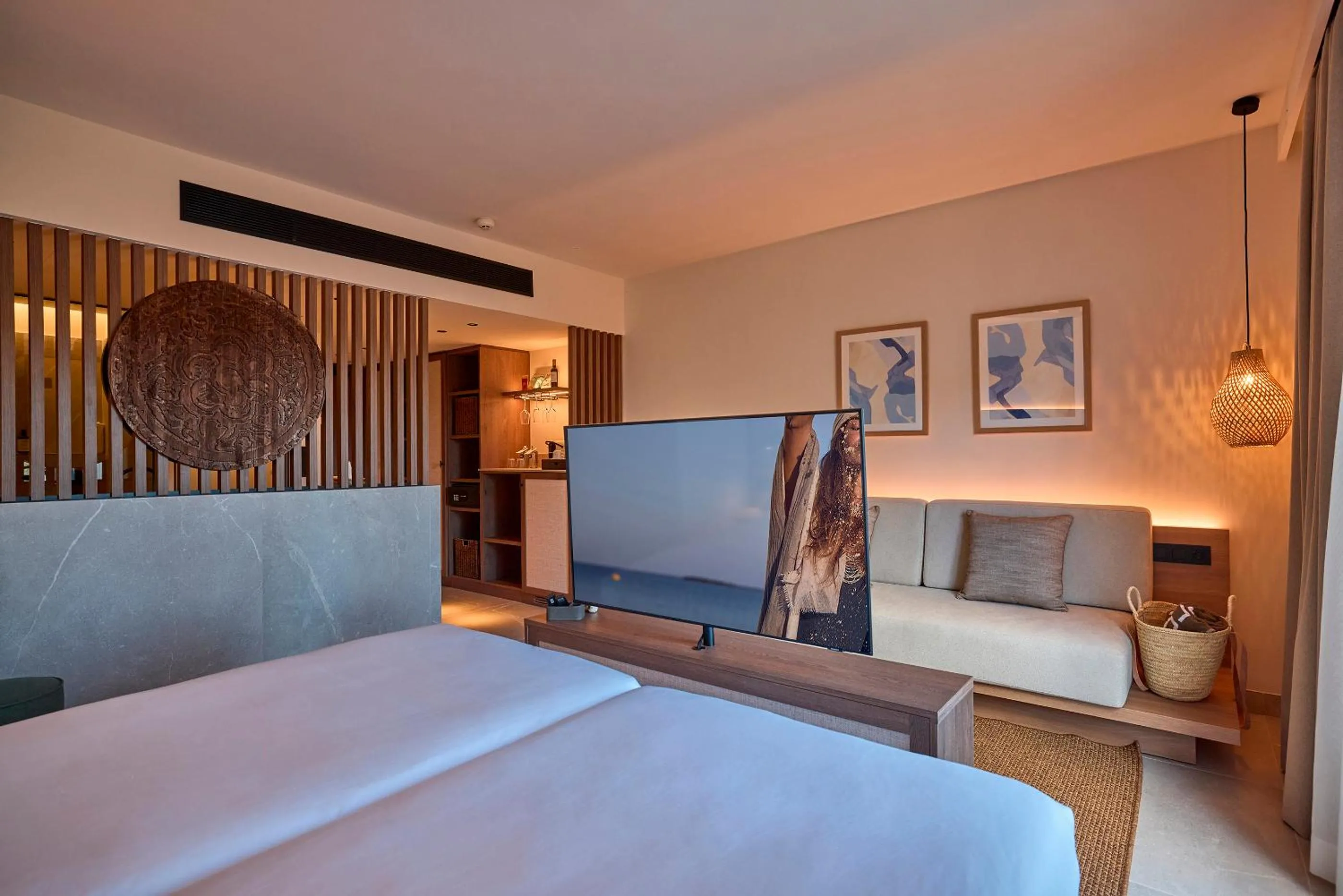 Bed in Purobeach Resort Santa Ponsa - New Opening