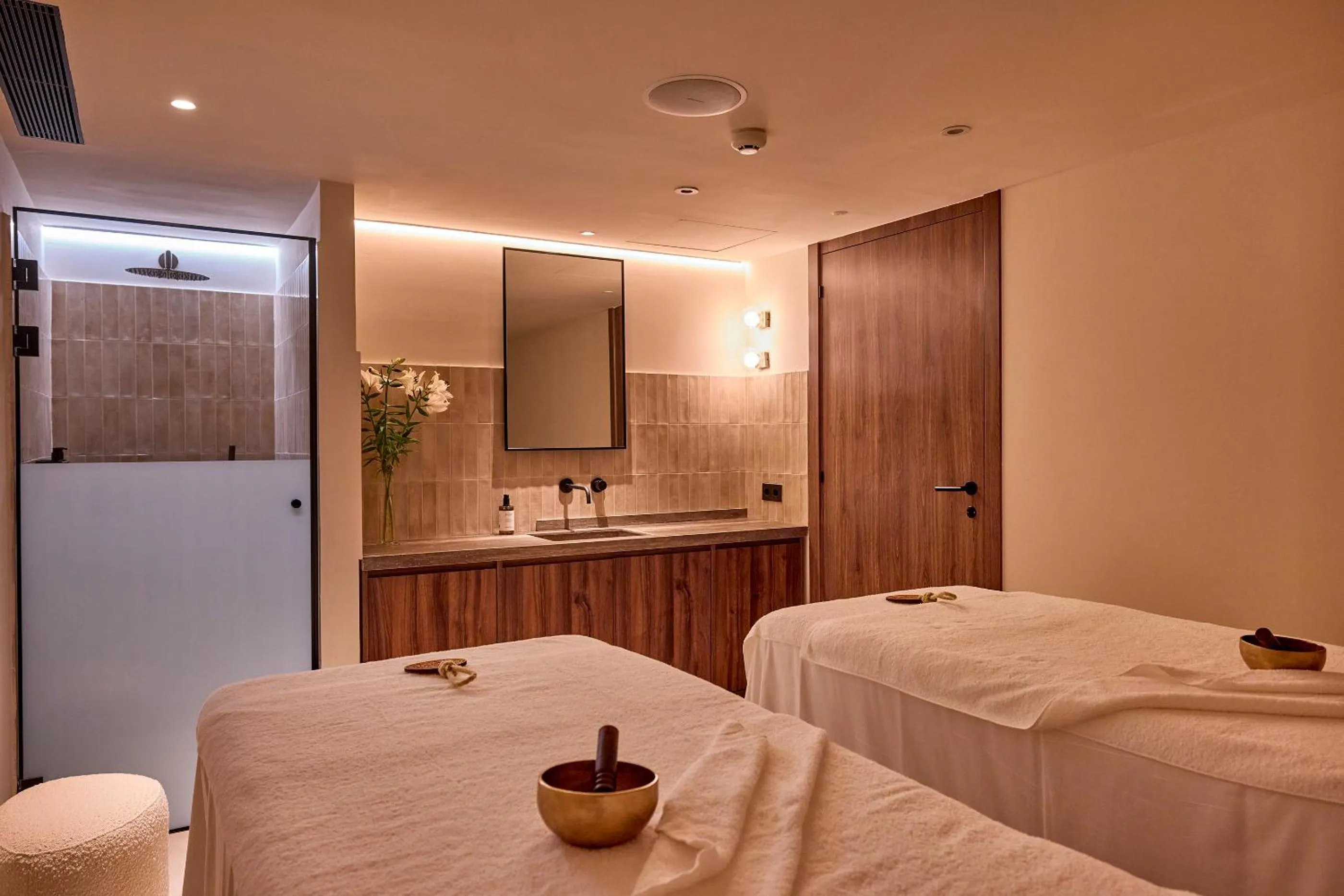 Massage, Bed in Purobeach Resort Santa Ponsa - New Opening