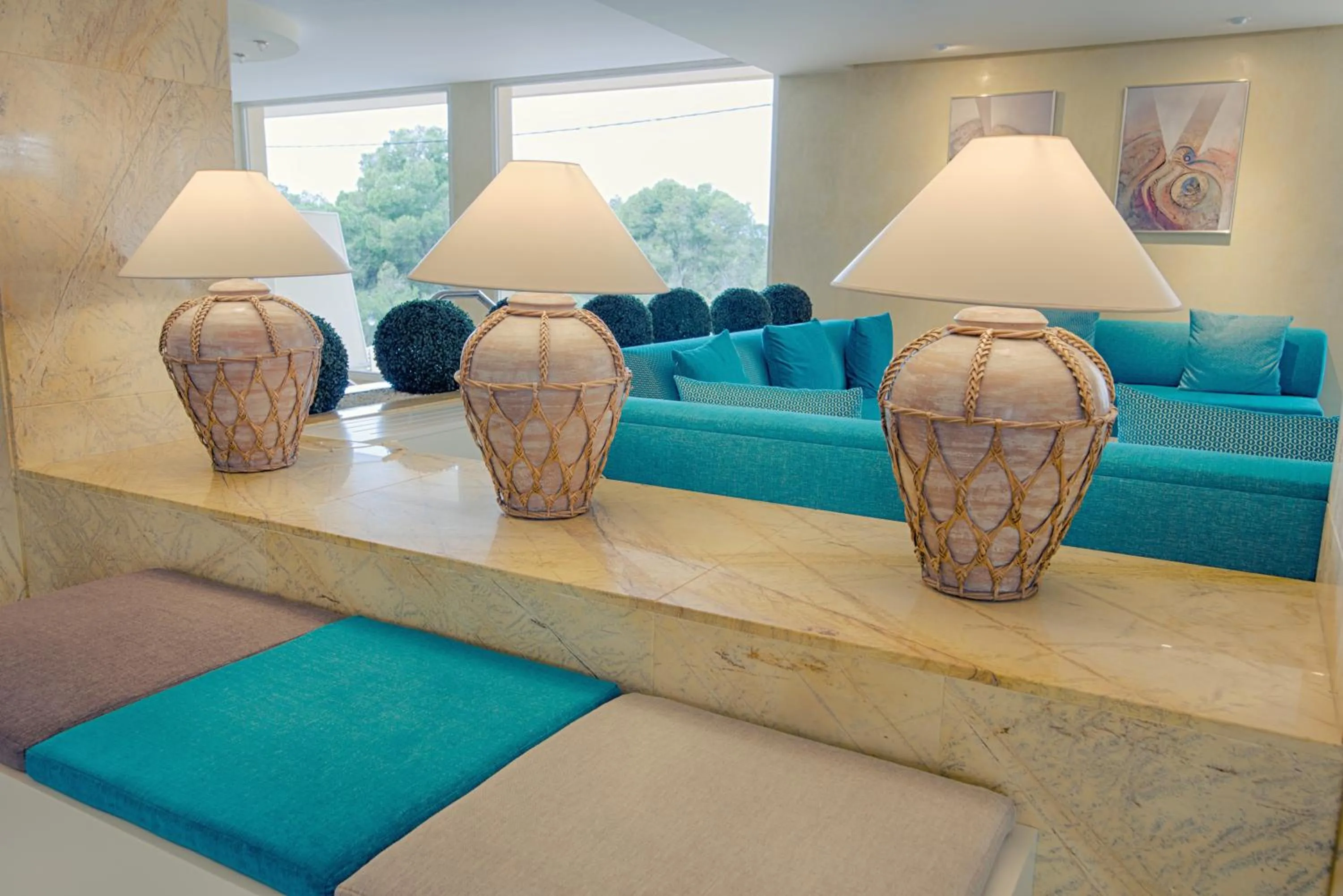 Lounge or bar in azuLine Hotel Bahamas y Bahamas II