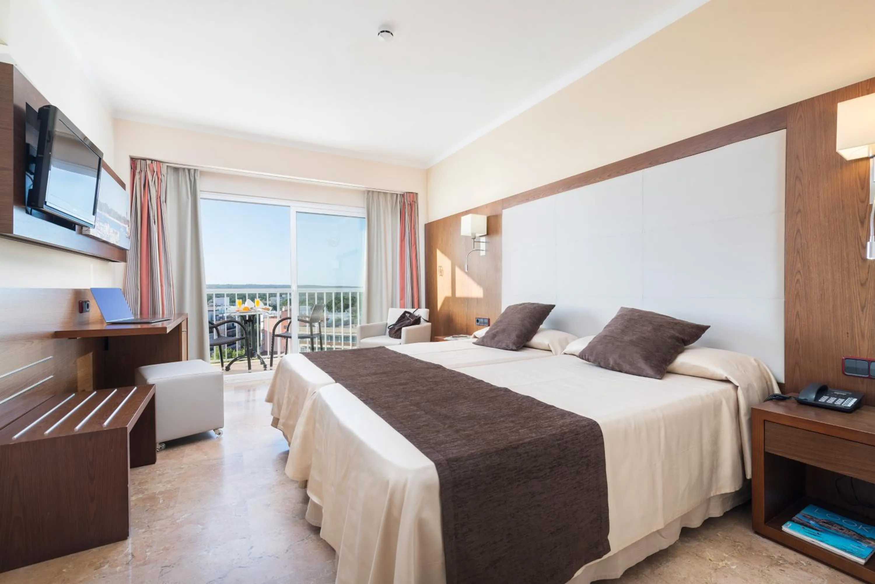 Photo of the whole room in Hotel Torre Azul & Spa - Adults Only