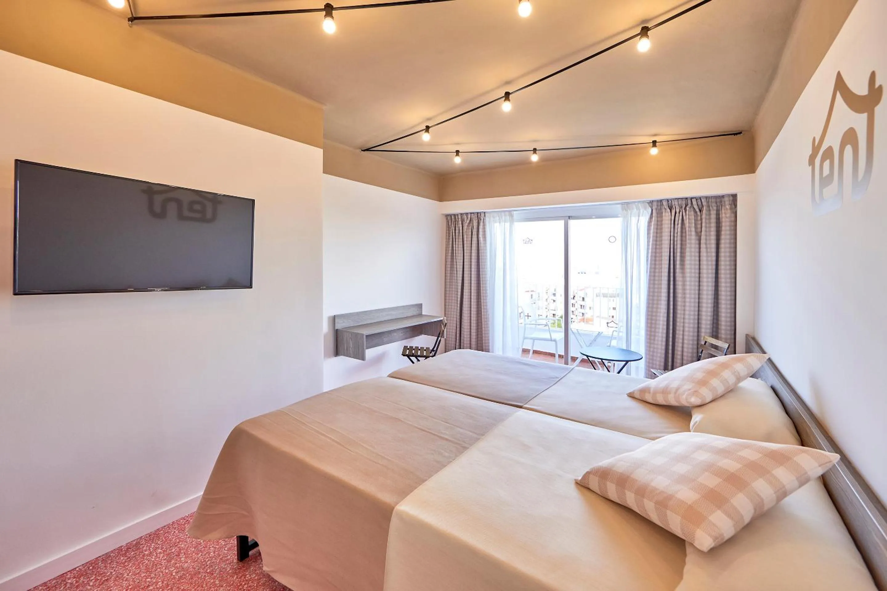 Bed in tent Playa de Palma