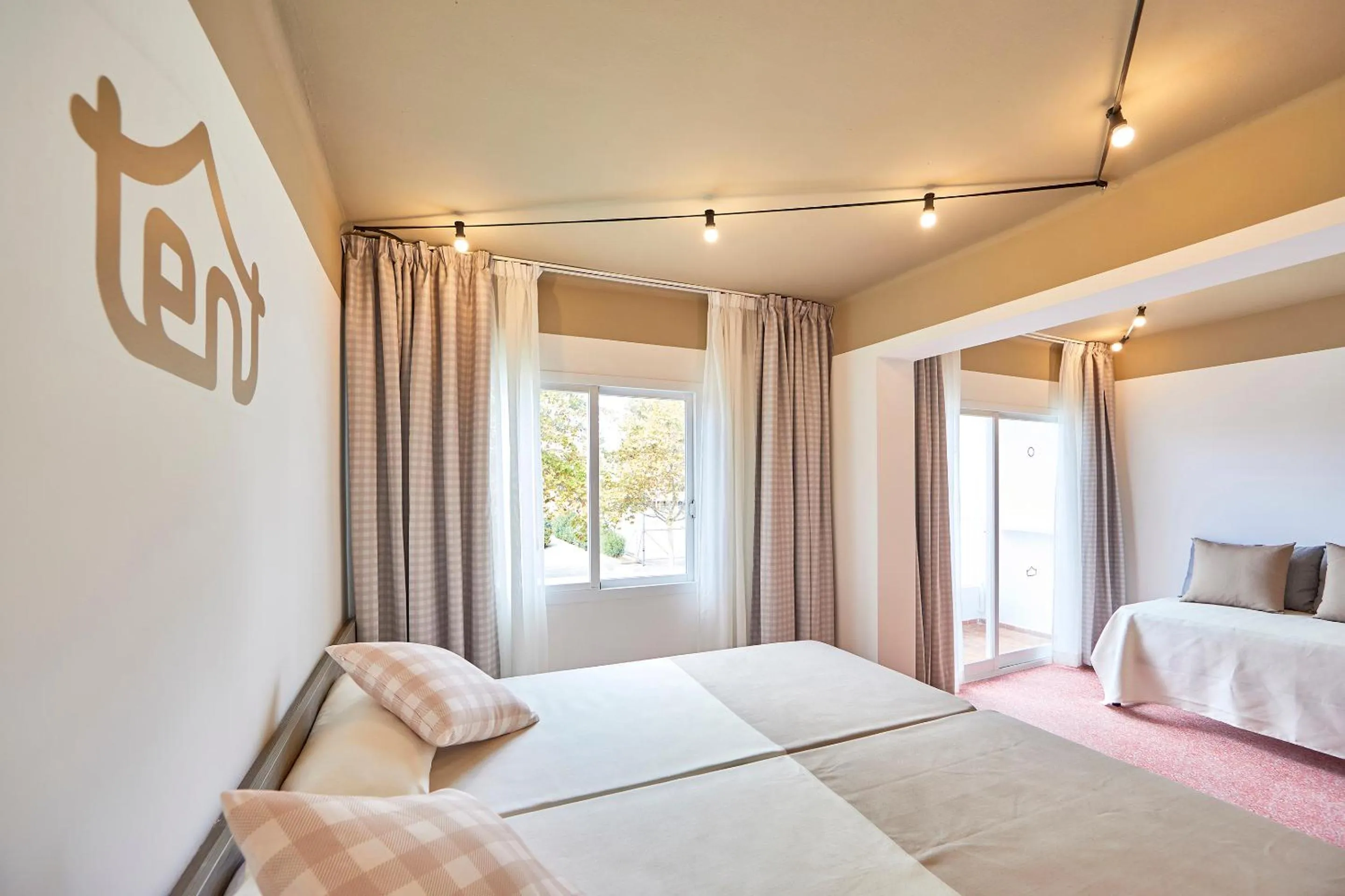 Bed in tent Playa de Palma