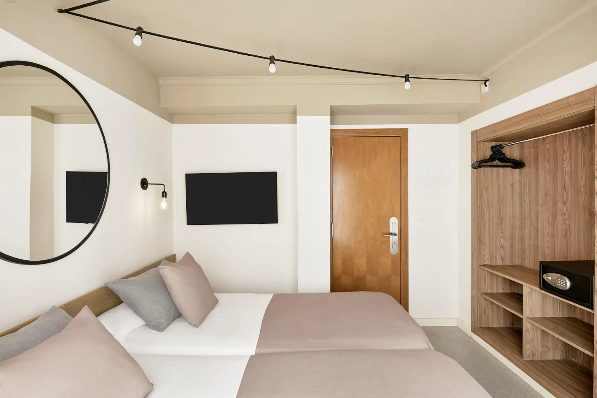 Bed in tent Capi Playa