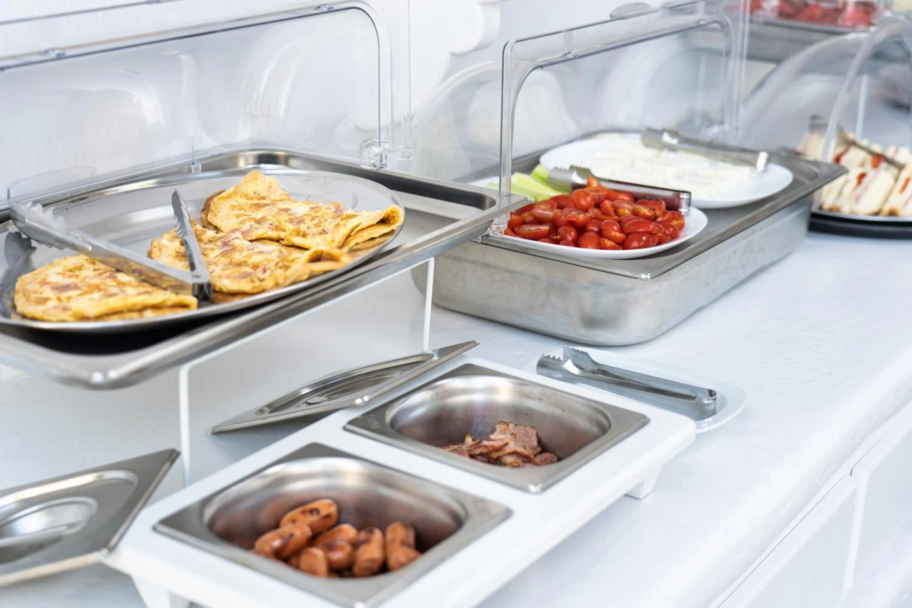 Breakfast in Hotel Iris