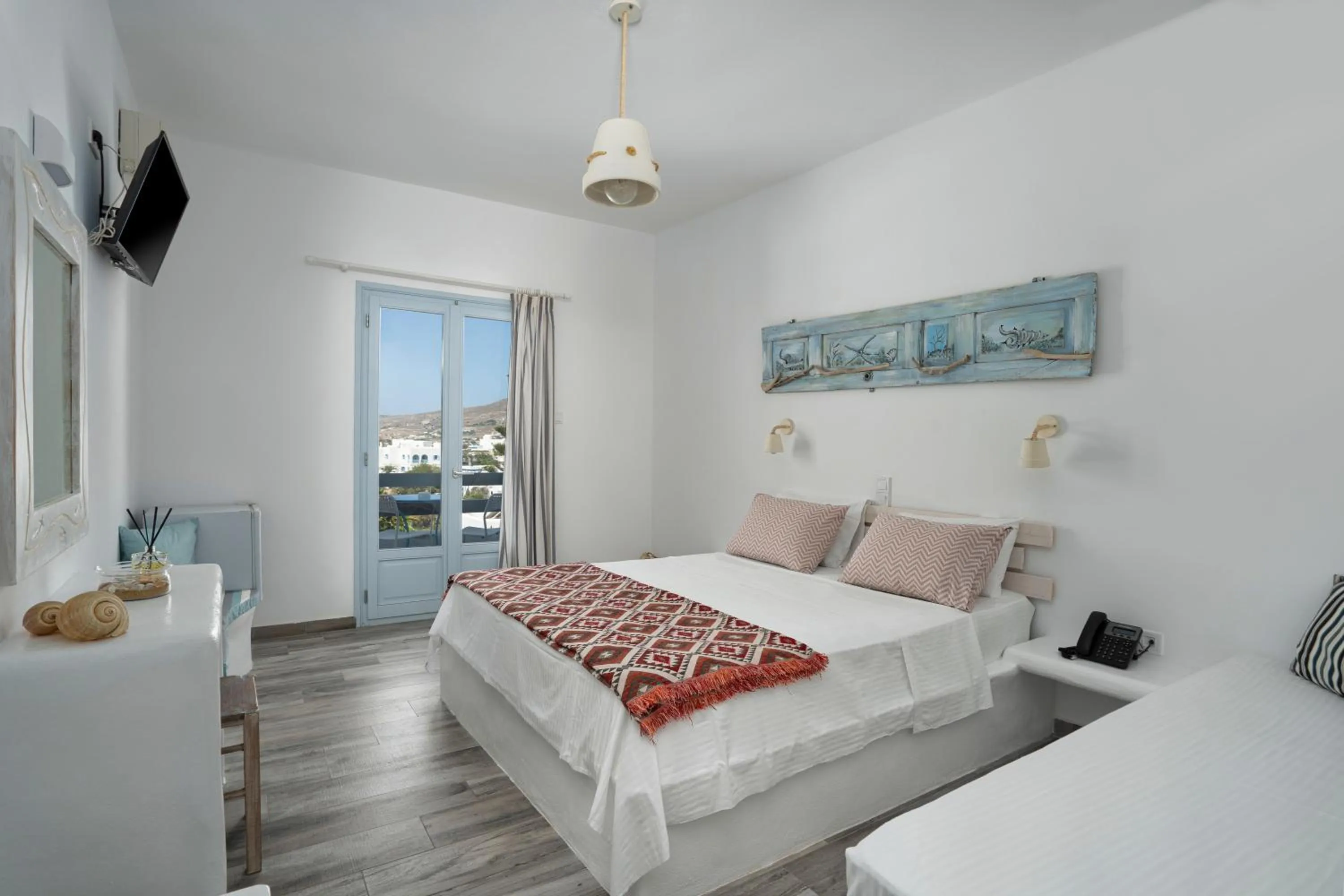 Bedroom, Bed in Hotel Iris