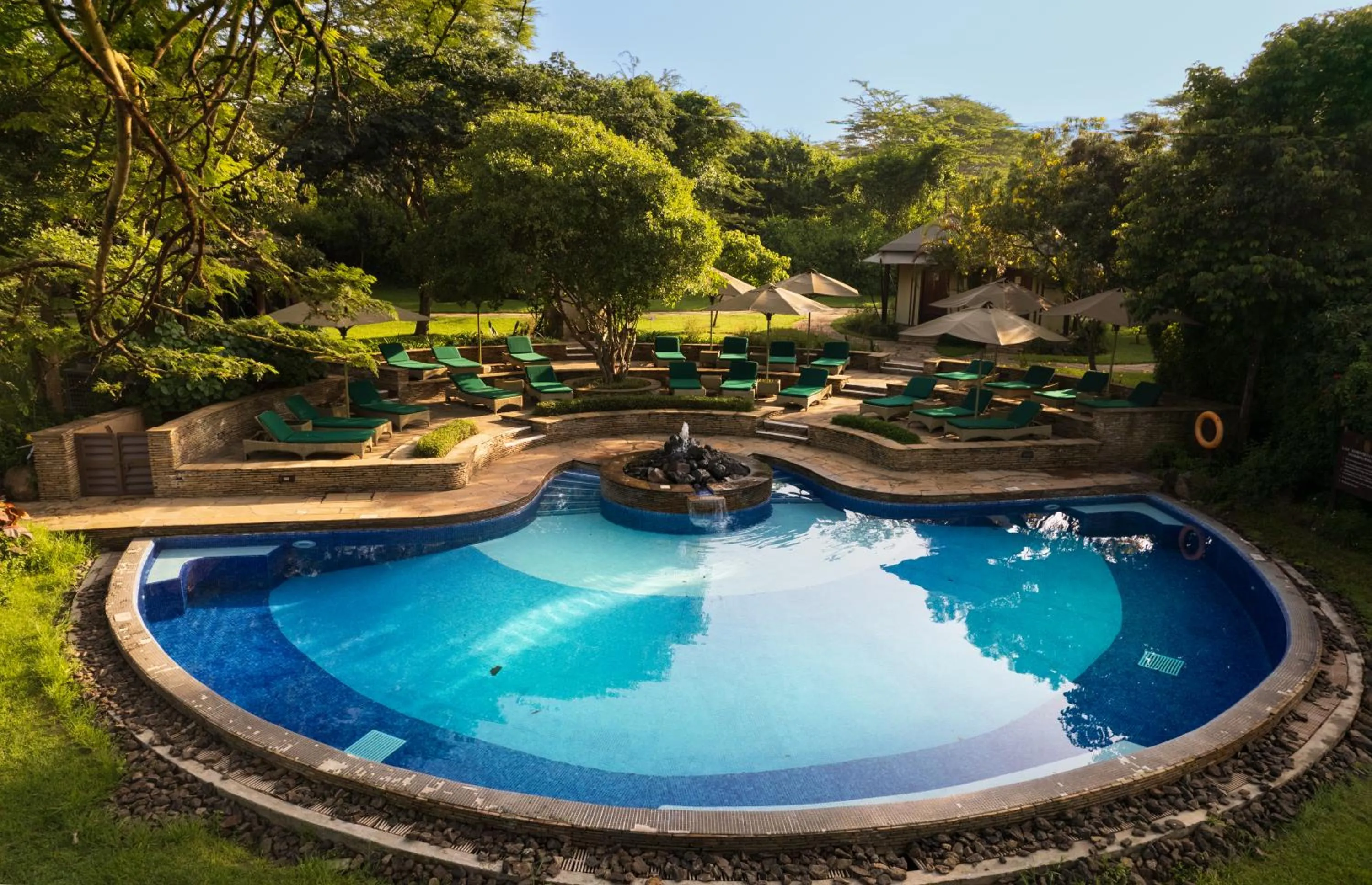 Swimming pool in Lake Elmenteita Serena Camp
