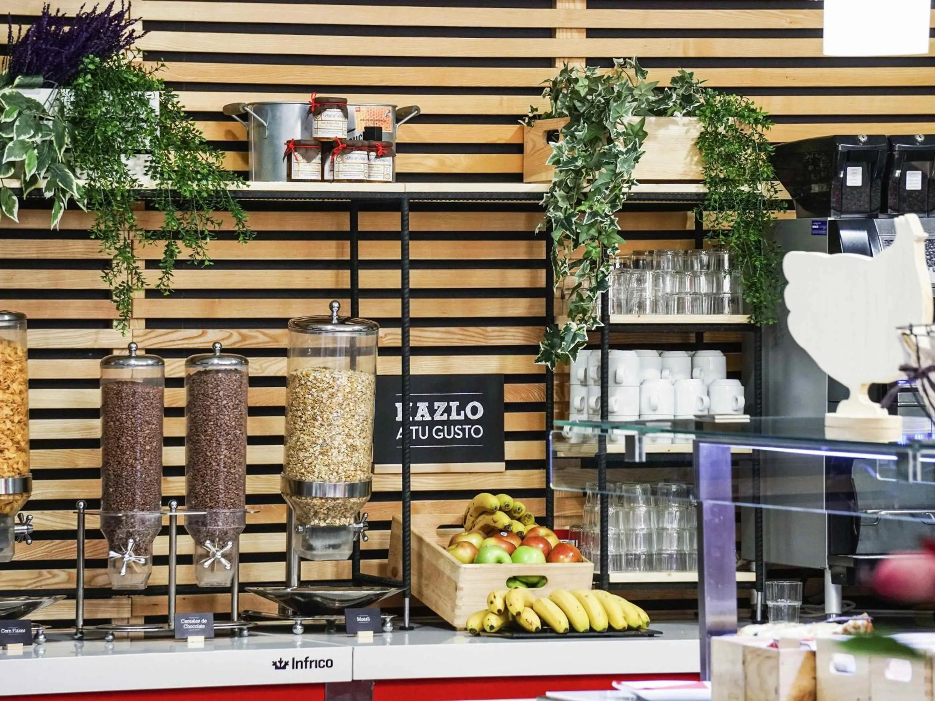 Breakfast in Ibis Girona