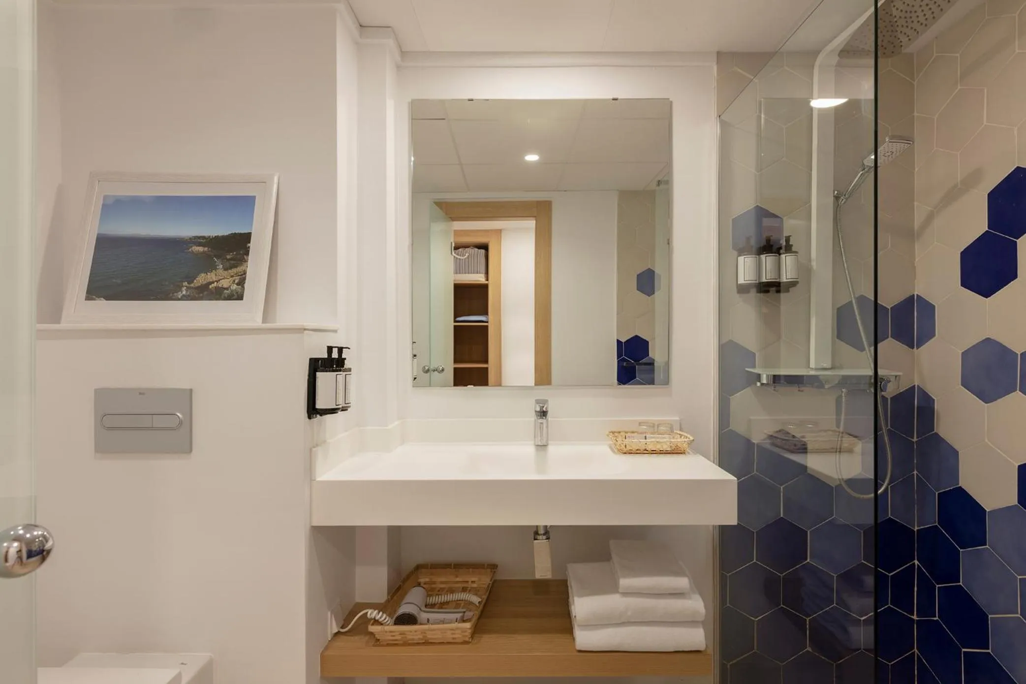 Bathroom in Hotel Cala Font