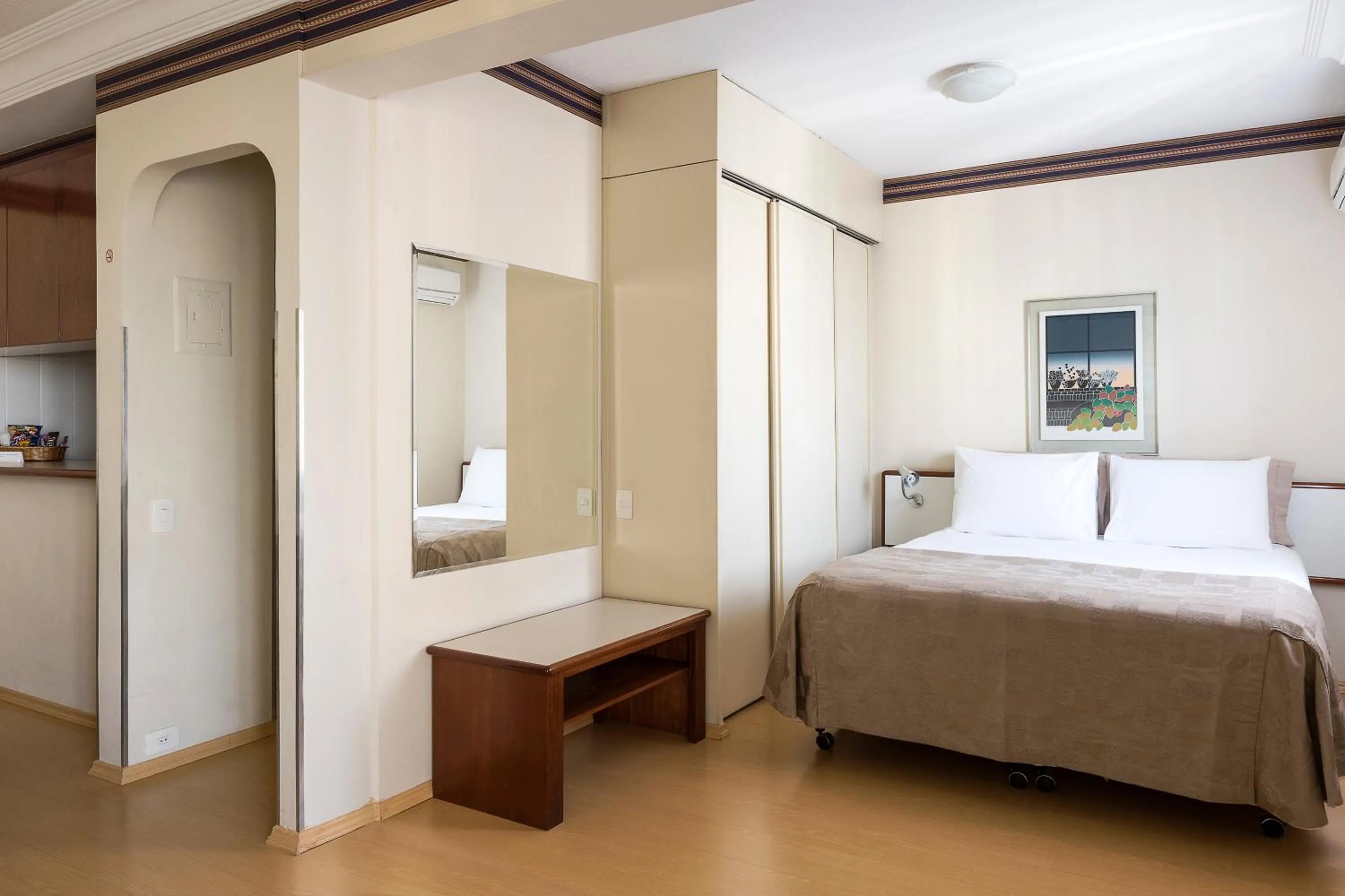 Bed in Central Park Flat Jardins