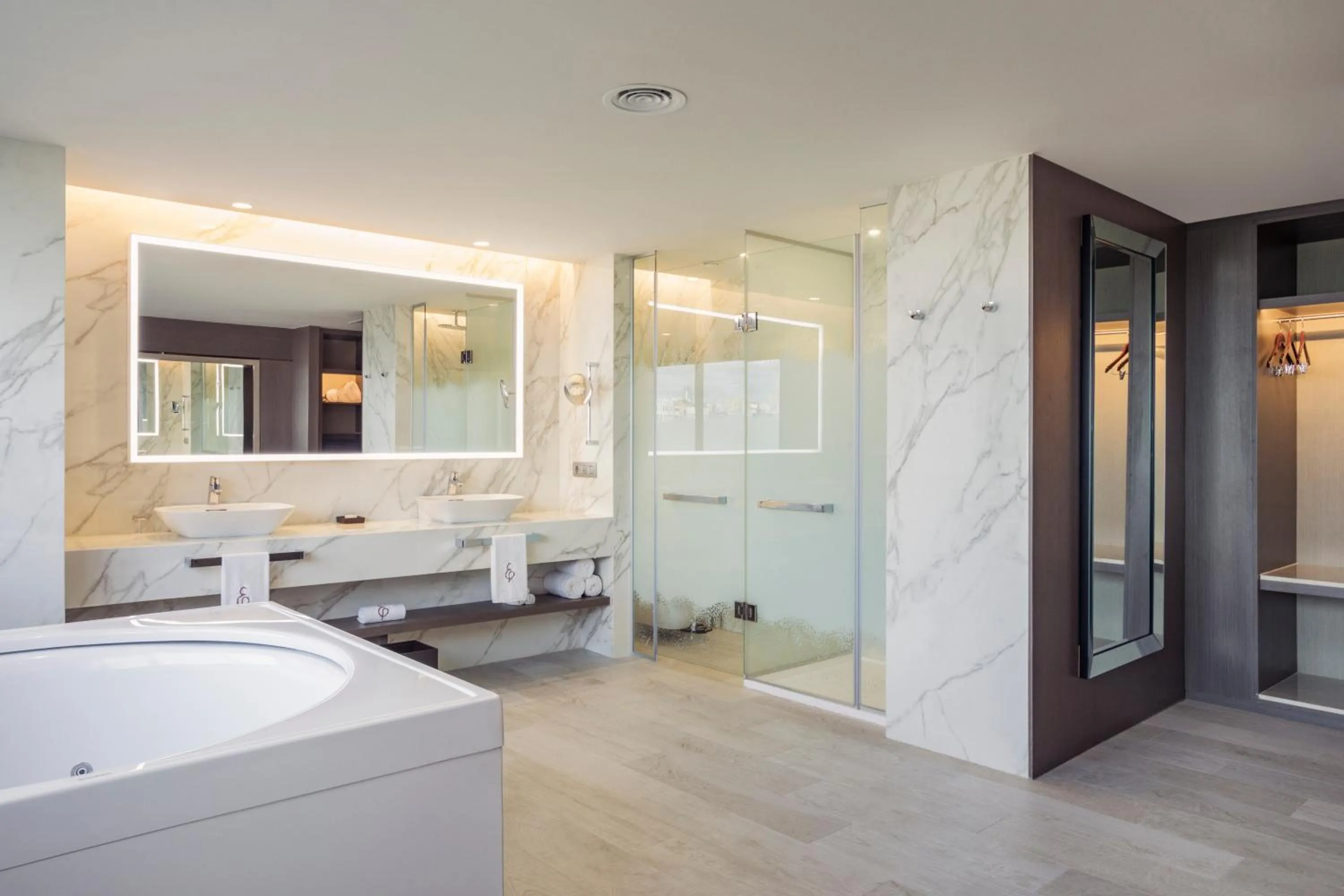 Bathroom in El Embajador, a Royal Hideaway Hotel