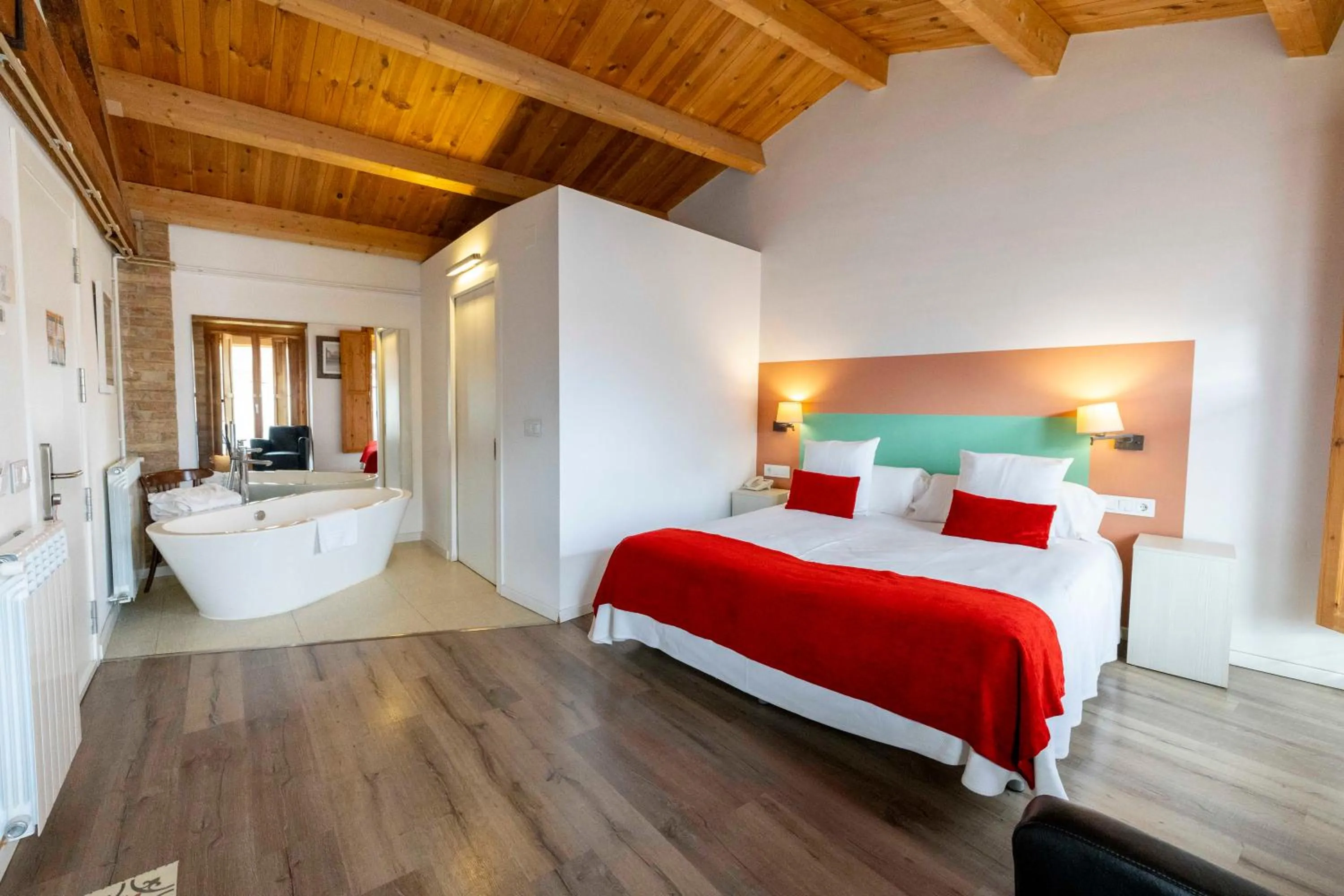 Photo of the whole room, Bed in Hotel La Freixera