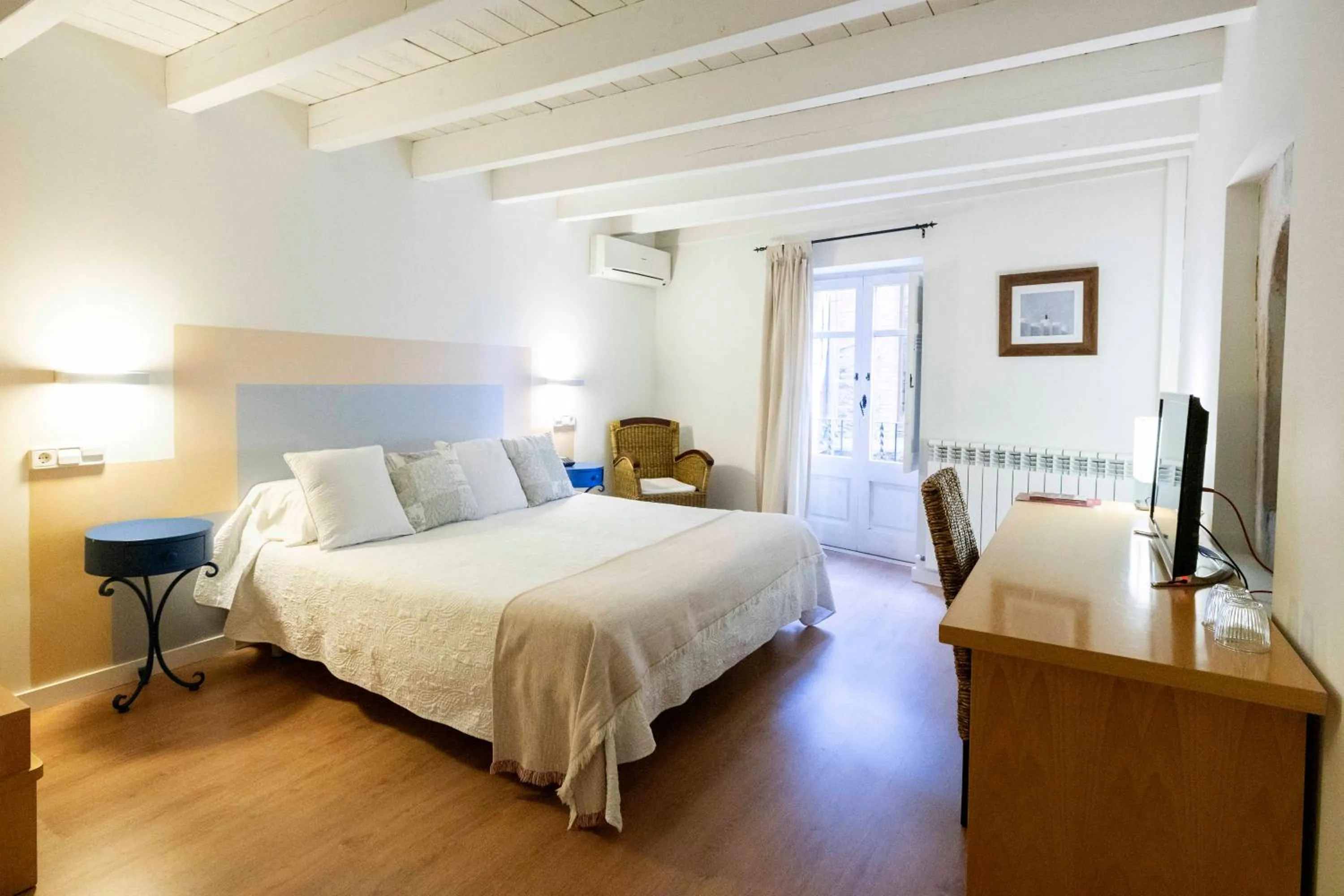 Photo of the whole room, Bed in Hotel La Freixera